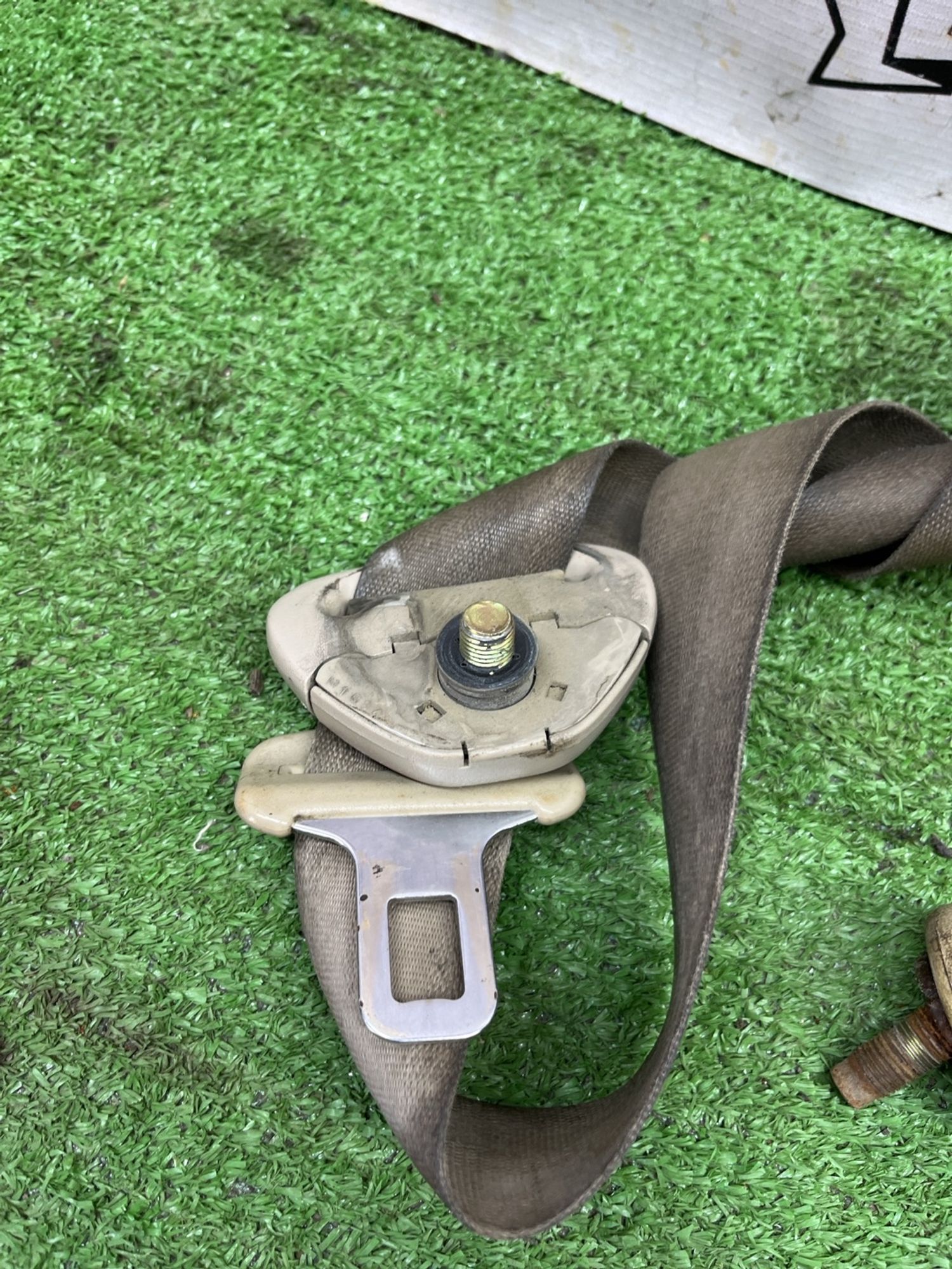 https://ycs.partsauto.market/partsauto-images/thmbs/userImages/cca1856e256b5441544f9aba03b424a6/part/89e62011-e7ed-4d04-9fe1-505341f6e4e8_1775631076312.jpg