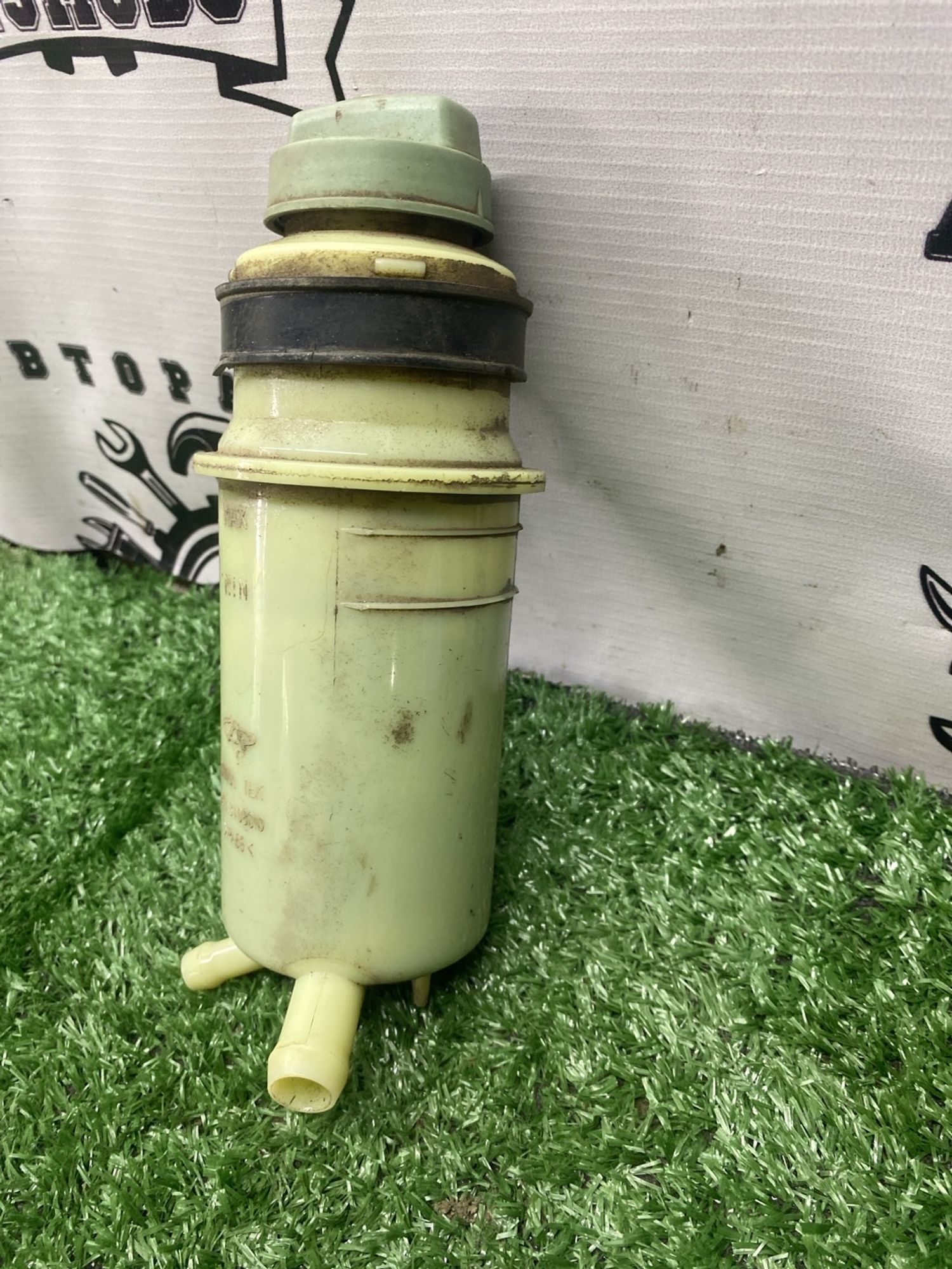 https://ycs.partsauto.market/partsauto-images/thmbs/userImages/cca1856e256b5441544f9aba03b424a6/part/8af97459-c908-4048-b407-250d0c4a0344_1780914663711.jpg