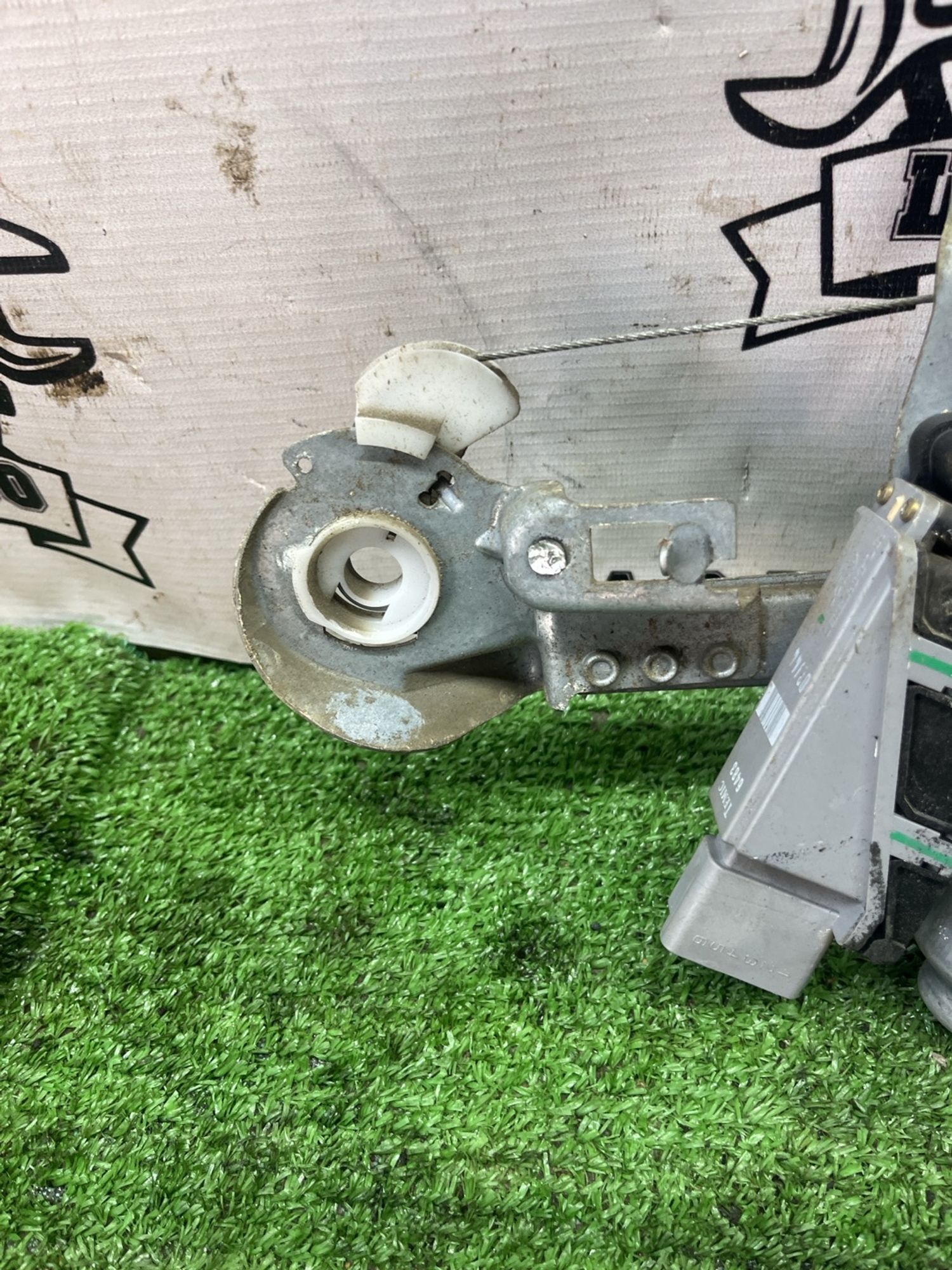 https://ycs.partsauto.market/partsauto-images/thmbs/userImages/cca1856e256b5441544f9aba03b424a6/part/8ba5d8df-0371-4776-b15d-24038c1d9d93_1777449931990.jpg