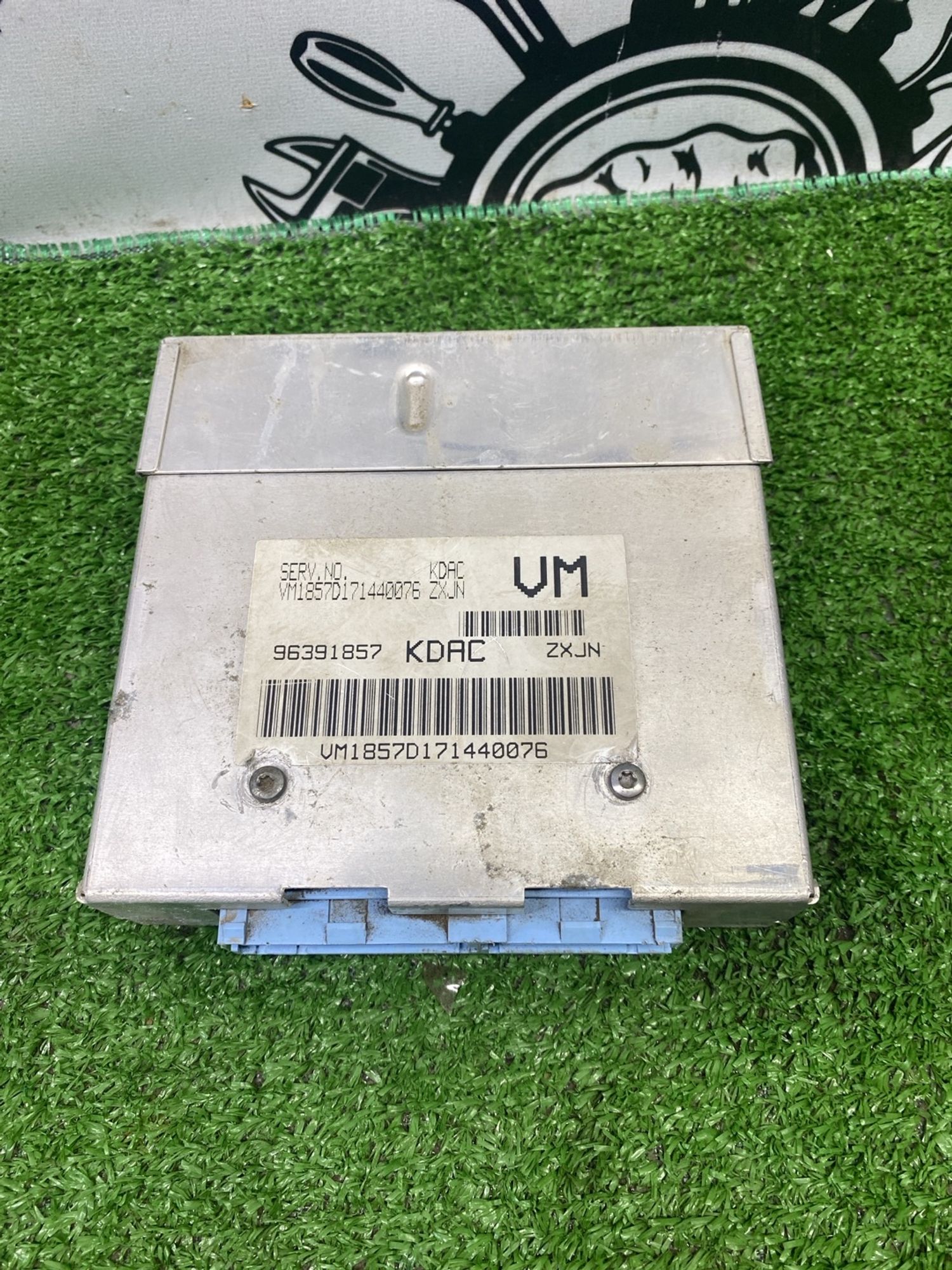 https://ycs.partsauto.market/partsauto-images/thmbs/userImages/cca1856e256b5441544f9aba03b424a6/part/8bf4a790-02ec-4eb8-87b3-f11bc0aa8aa8_1787309565030.jpg