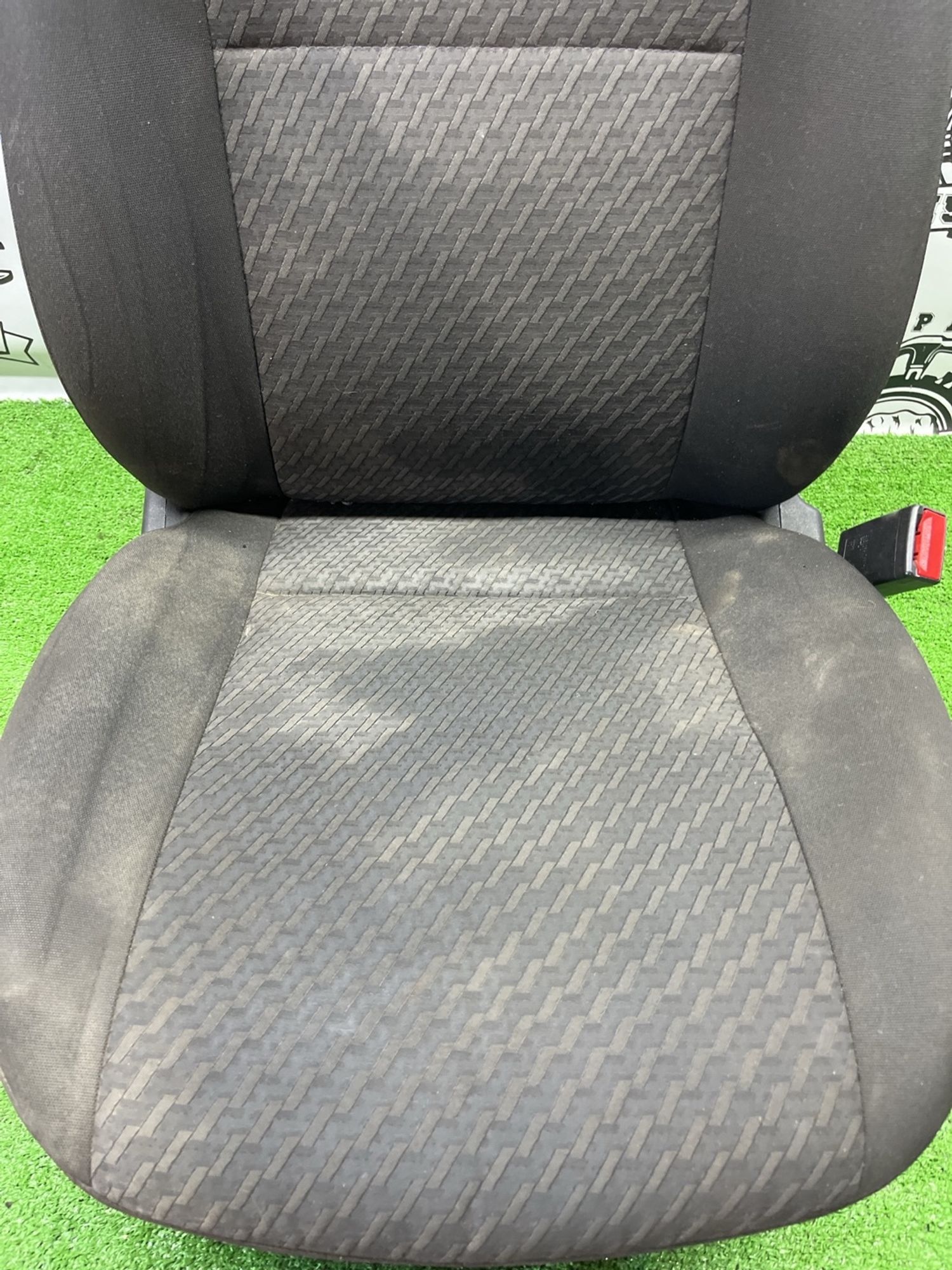 https://ycs.partsauto.market/partsauto-images/thmbs/userImages/cca1856e256b5441544f9aba03b424a6/part/8d4b6d9b-db60-42fd-ae44-004eb8e58660_1783158511514.jpg