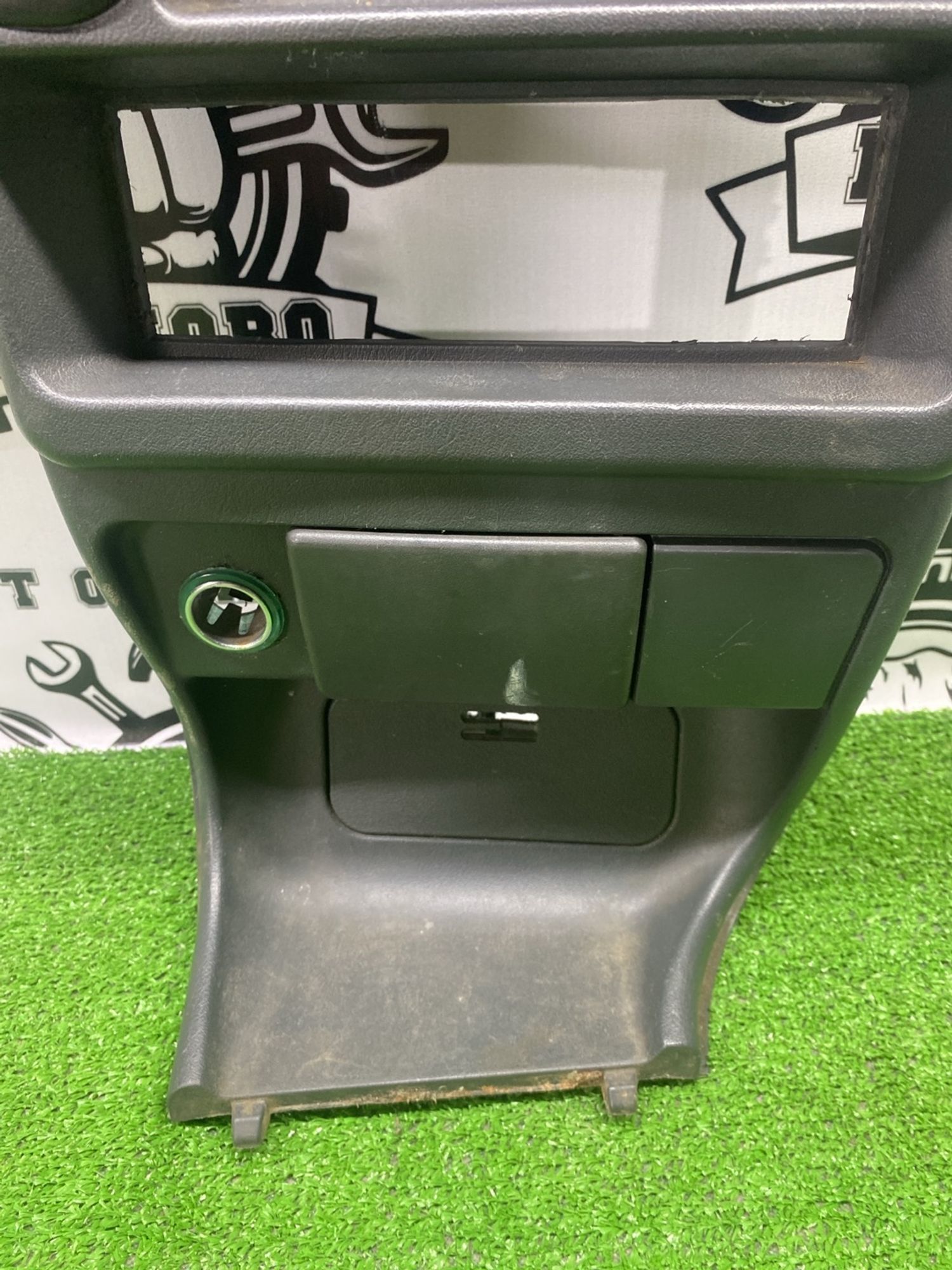 https://ycs.partsauto.market/partsauto-images/thmbs/userImages/cca1856e256b5441544f9aba03b424a6/part/8d9f3f17-6c09-4299-9d3c-f486b1ccf0d7_1781506302598.jpg