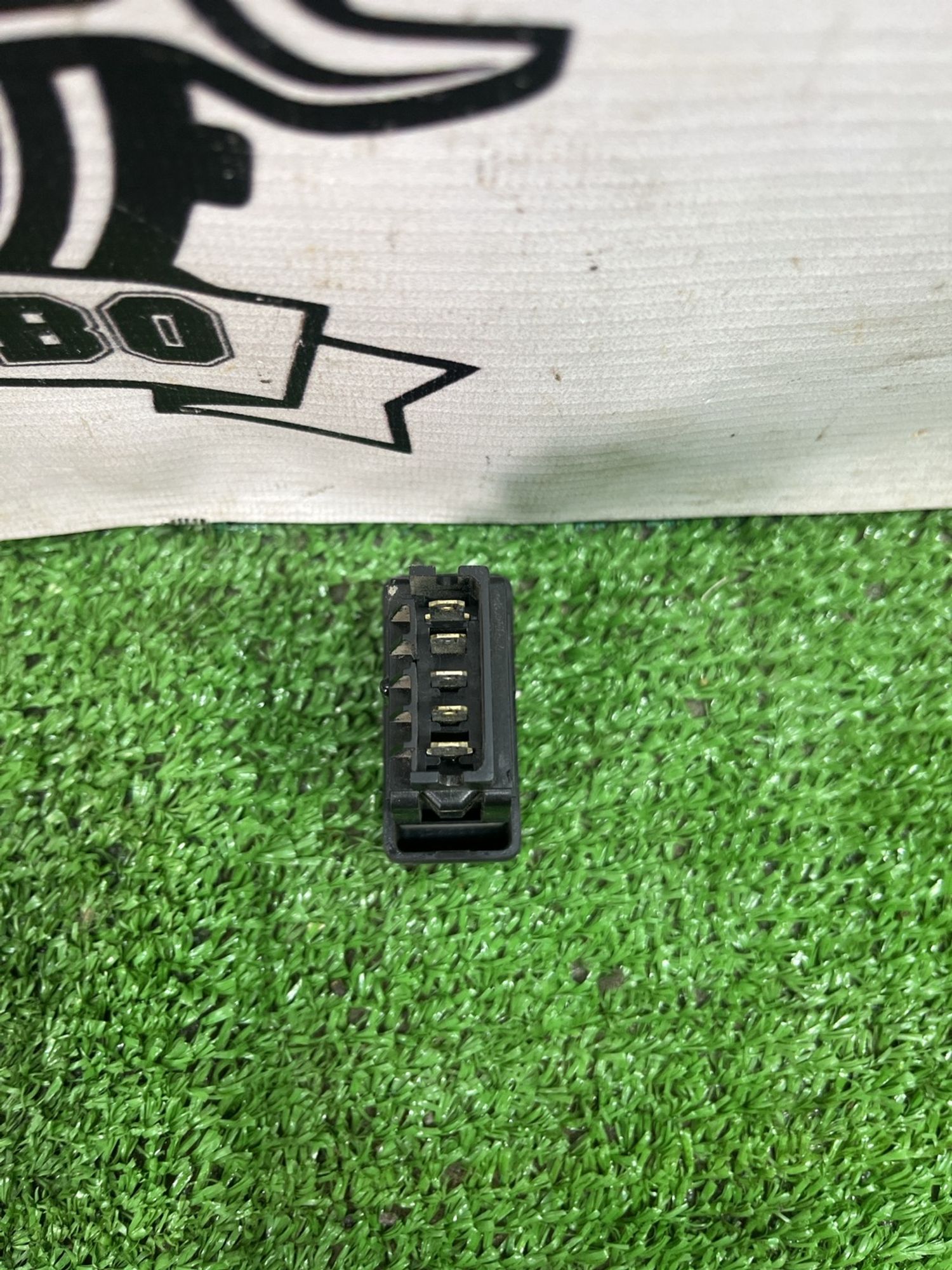 https://ycs.partsauto.market/partsauto-images/thmbs/userImages/cca1856e256b5441544f9aba03b424a6/part/8dff09be-f4f6-4052-9a48-b78658e69b1e_1774855101777.jpg