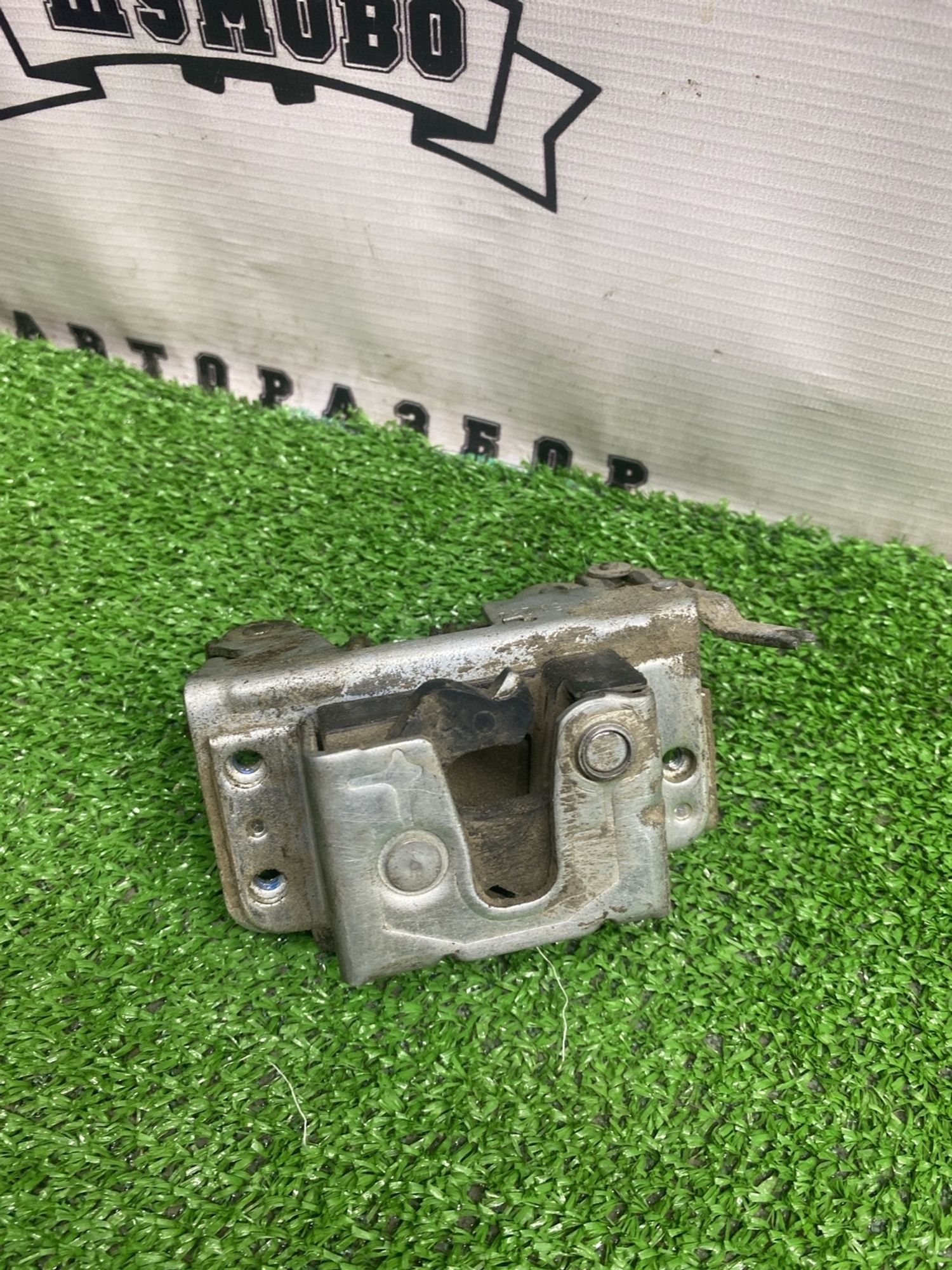 https://ycs.partsauto.market/partsauto-images/thmbs/userImages/cca1856e256b5441544f9aba03b424a6/part/8e4d0531-48f4-40e5-a444-8a584f1beb09_1780465715392.jpg