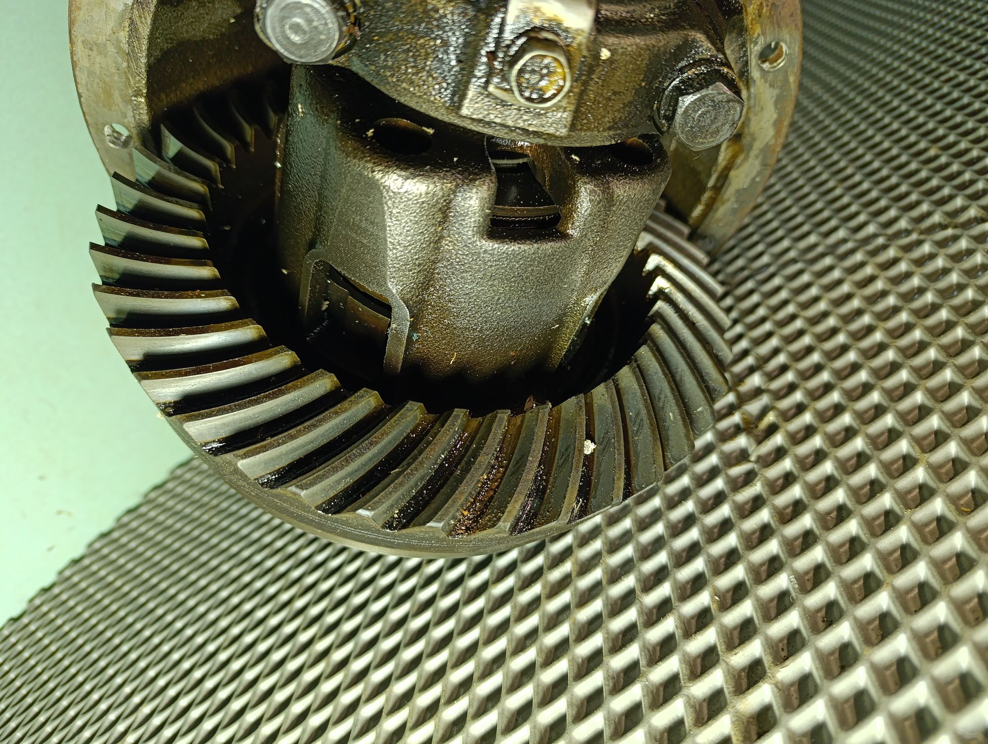 https://ycs.partsauto.market/partsauto-images/thmbs/userImages/cca1856e256b5441544f9aba03b424a6/part/8e5ca39f-fbe7-4262-a334-d528bef669bf_1744296689917.jpg