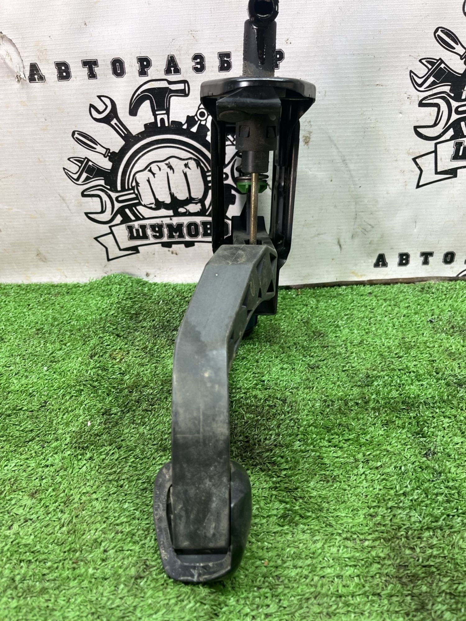 https://ycs.partsauto.market/partsauto-images/thmbs/userImages/cca1856e256b5441544f9aba03b424a6/part/8e8d934c-b10f-46cc-b8e2-1bcebcd8c613_1777184225599.jpg