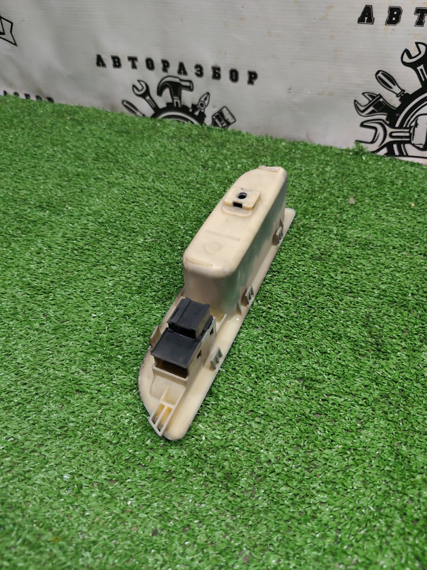 https://ycs.partsauto.market/partsauto-images/thmbs/userImages/cca1856e256b5441544f9aba03b424a6/part/8f7545e4-37fb-426e-9d8a-775720d07460_1780998173018.jpg