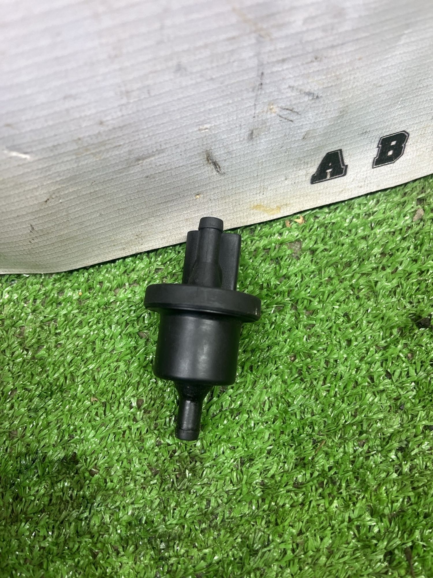 https://ycs.partsauto.market/partsauto-images/thmbs/userImages/cca1856e256b5441544f9aba03b424a6/part/902e2062-3a16-4785-ac40-136cd6299488_1777198409772.jpg