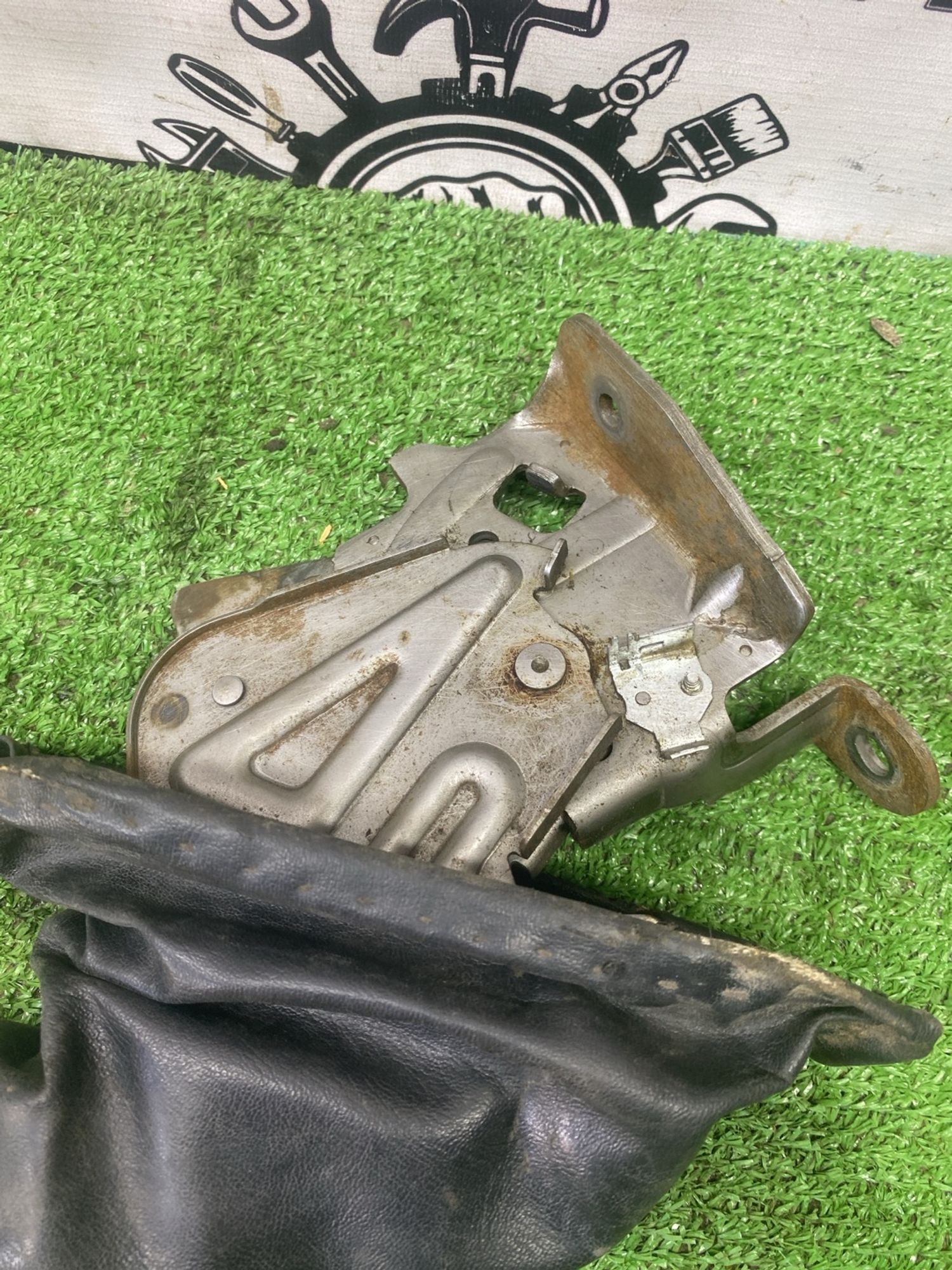 https://ycs.partsauto.market/partsauto-images/thmbs/userImages/cca1856e256b5441544f9aba03b424a6/part/90b4dbeb-4b0d-425b-aa70-20434ba331c2_1779092294635.jpg