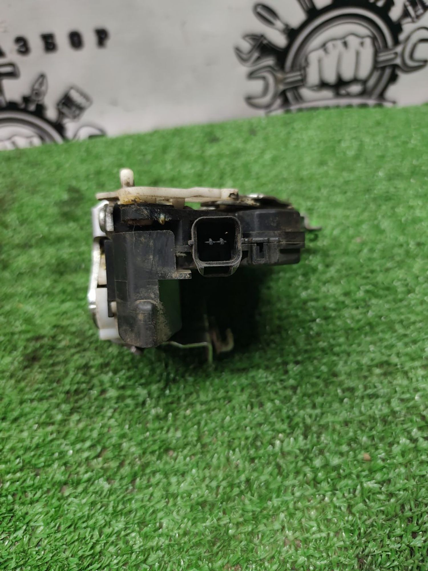 https://ycs.partsauto.market/partsauto-images/thmbs/userImages/cca1856e256b5441544f9aba03b424a6/part/90bc0b82-c176-4e20-b46b-3a4235d7db7d_1779257358630.jpg