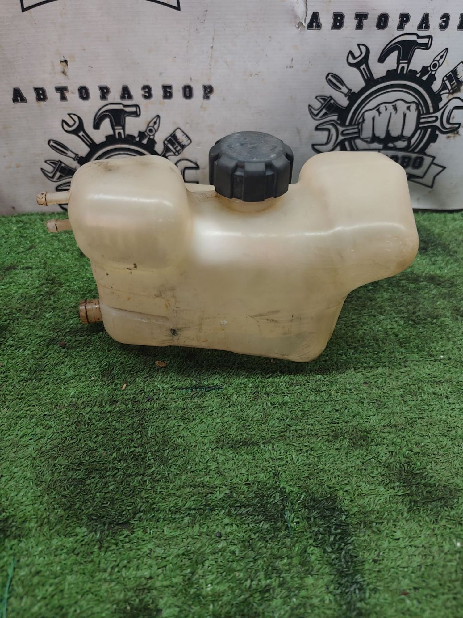 https://ycs.partsauto.market/partsauto-images/thmbs/userImages/cca1856e256b5441544f9aba03b424a6/part/94a48f92-a09e-4cbe-ac48-f85ee7b566d7_1779087970136.jpg
