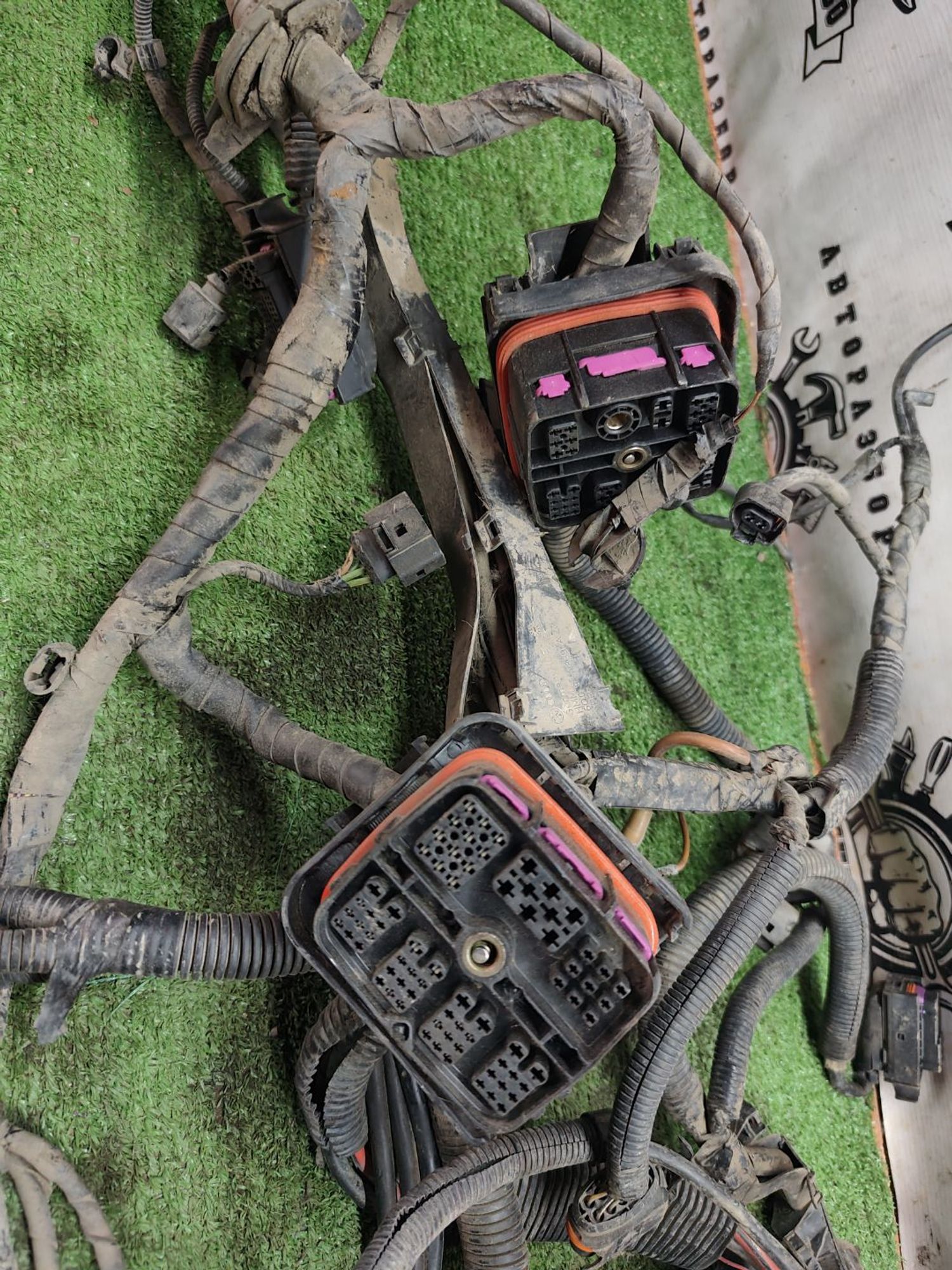 https://ycs.partsauto.market/partsauto-images/thmbs/userImages/cca1856e256b5441544f9aba03b424a6/part/96823bd4-2b05-4f49-bb1e-d809fc89ed27_1779869406200.jpg