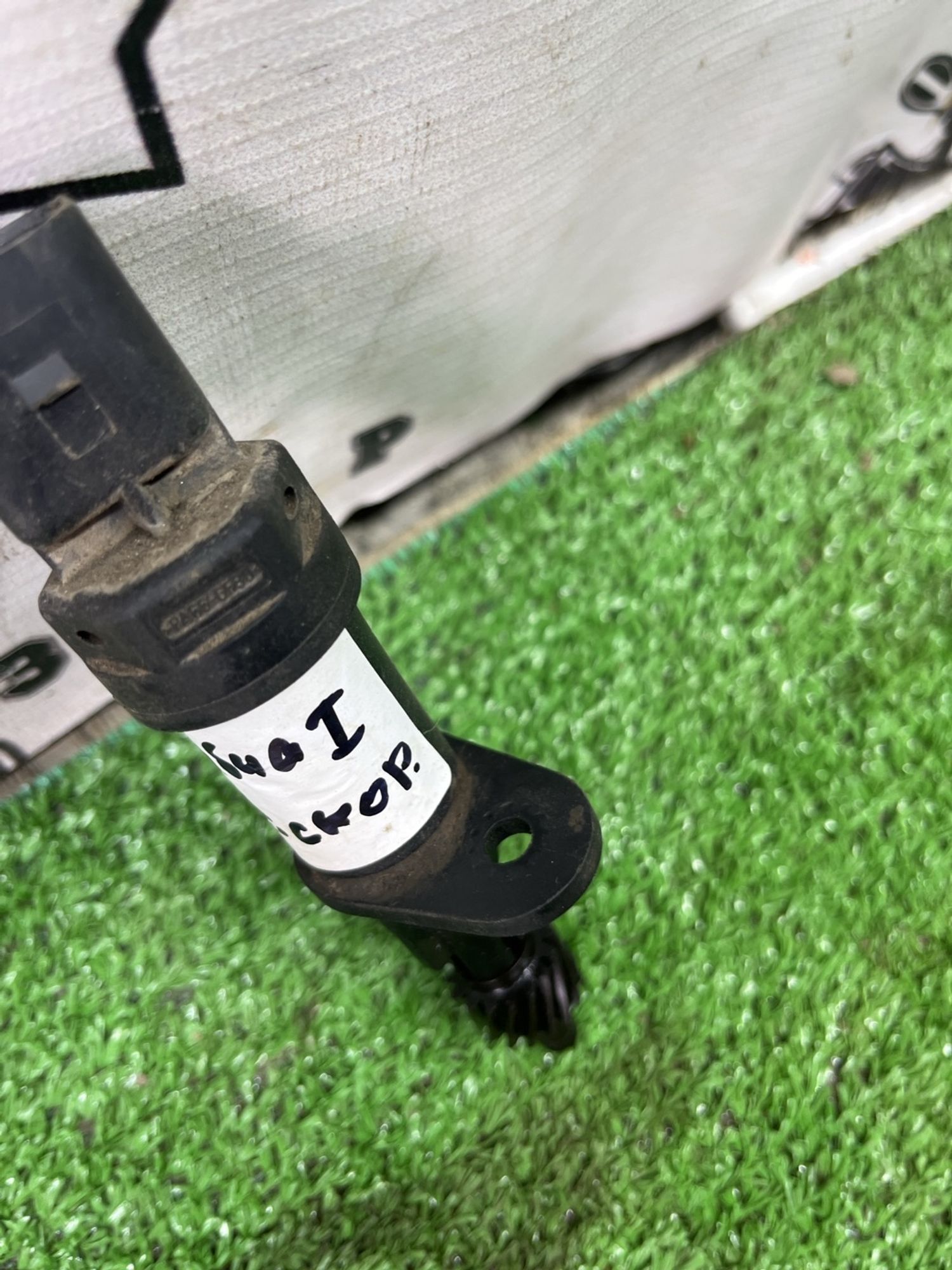 https://ycs.partsauto.market/partsauto-images/thmbs/userImages/cca1856e256b5441544f9aba03b424a6/part/9712c8a9-ef16-4443-b539-9492d6f23450_1777026333365.jpg