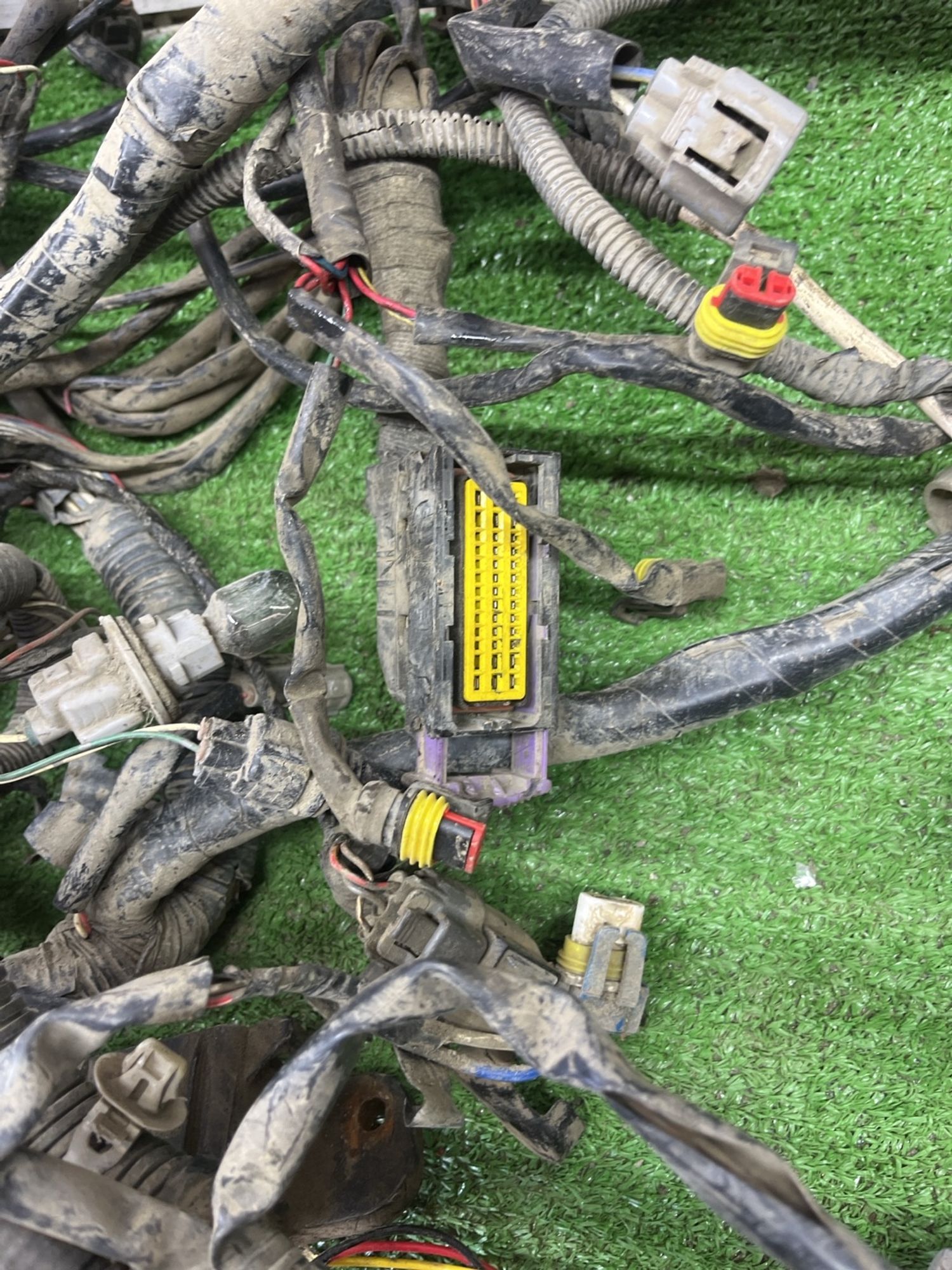 https://ycs.partsauto.market/partsauto-images/thmbs/userImages/cca1856e256b5441544f9aba03b424a6/part/97b3dd09-0dc7-4c8f-a862-4d9c63c44472_1775632407133.jpg