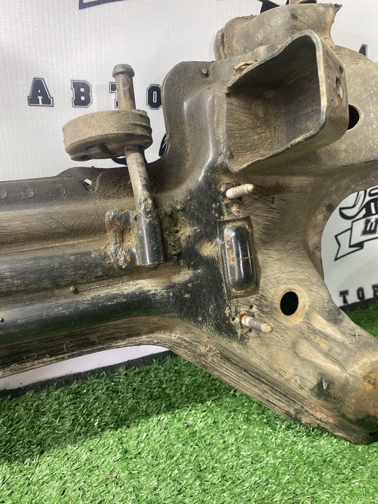 https://ycs.partsauto.market/partsauto-images/thmbs/userImages/cca1856e256b5441544f9aba03b424a6/part/97db20cd-5094-40cd-8b31-e95ab19aa64e_1781087532783.jpg