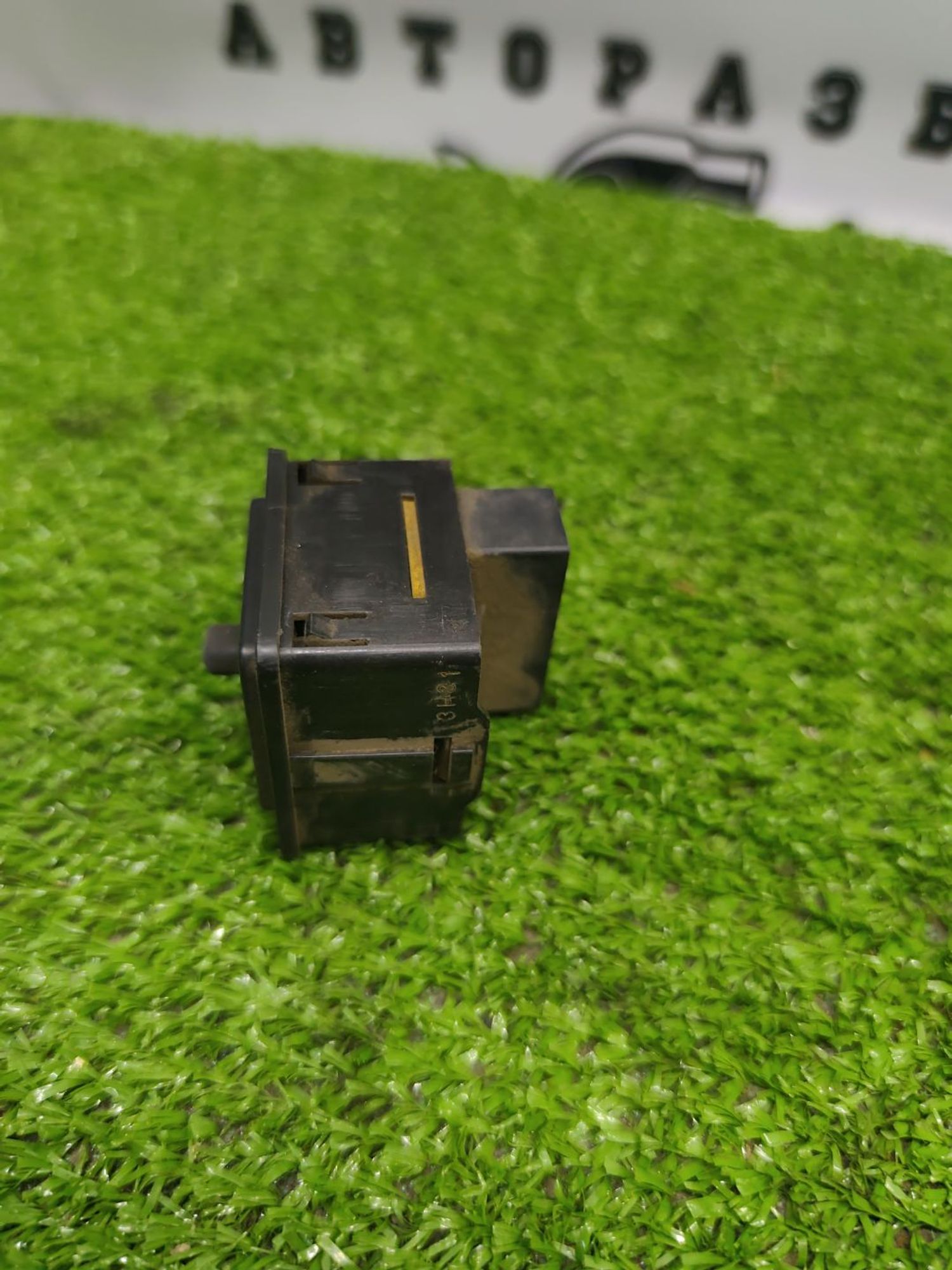 https://ycs.partsauto.market/partsauto-images/thmbs/userImages/cca1856e256b5441544f9aba03b424a6/part/987adb51-5c57-49af-9df2-6faa495e86e5_1782037072091.jpg
