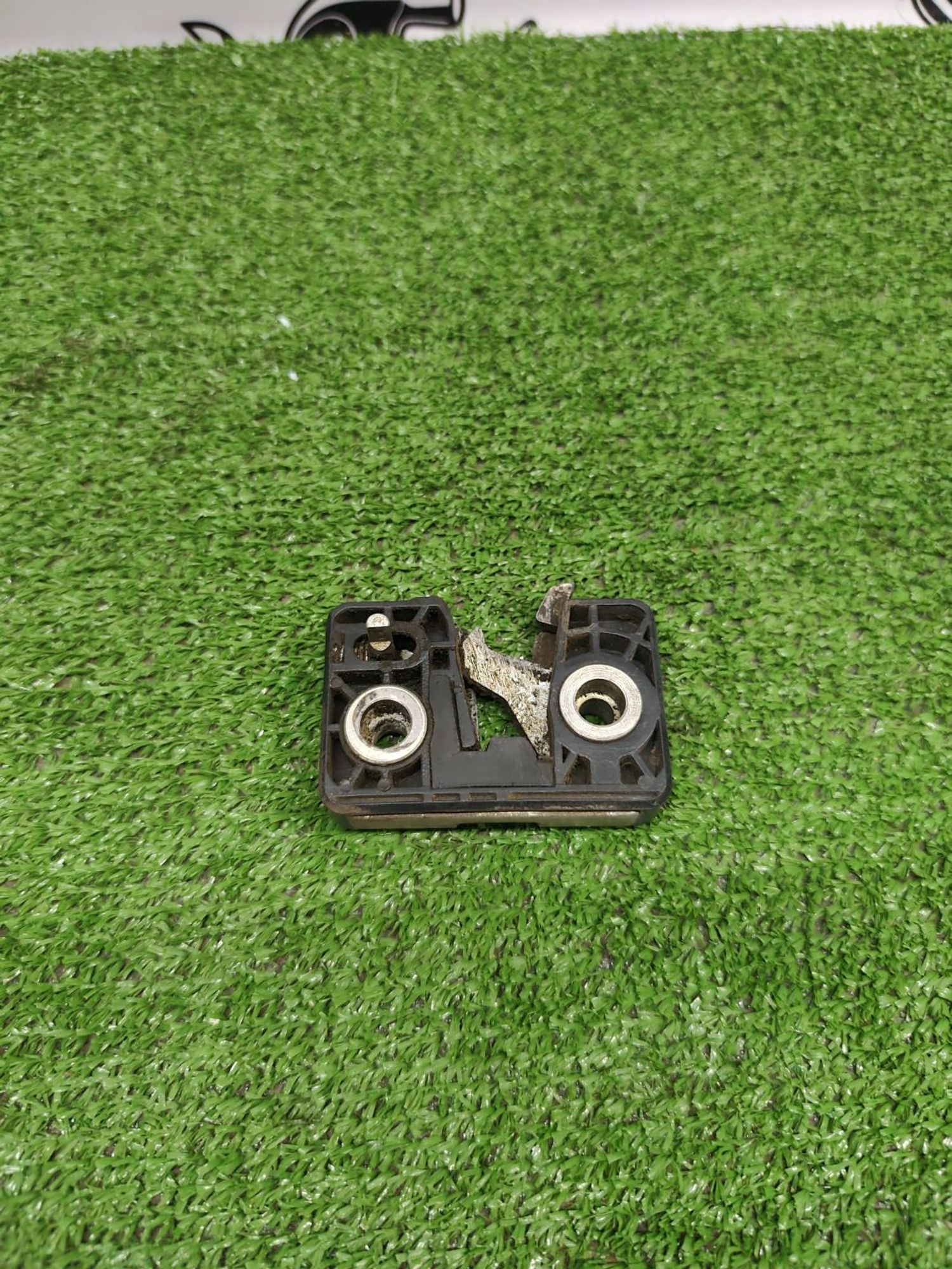 https://ycs.partsauto.market/partsauto-images/thmbs/userImages/cca1856e256b5441544f9aba03b424a6/part/99845b02-1a00-477d-8526-aa846aeaedc5_1781170838541.jpg