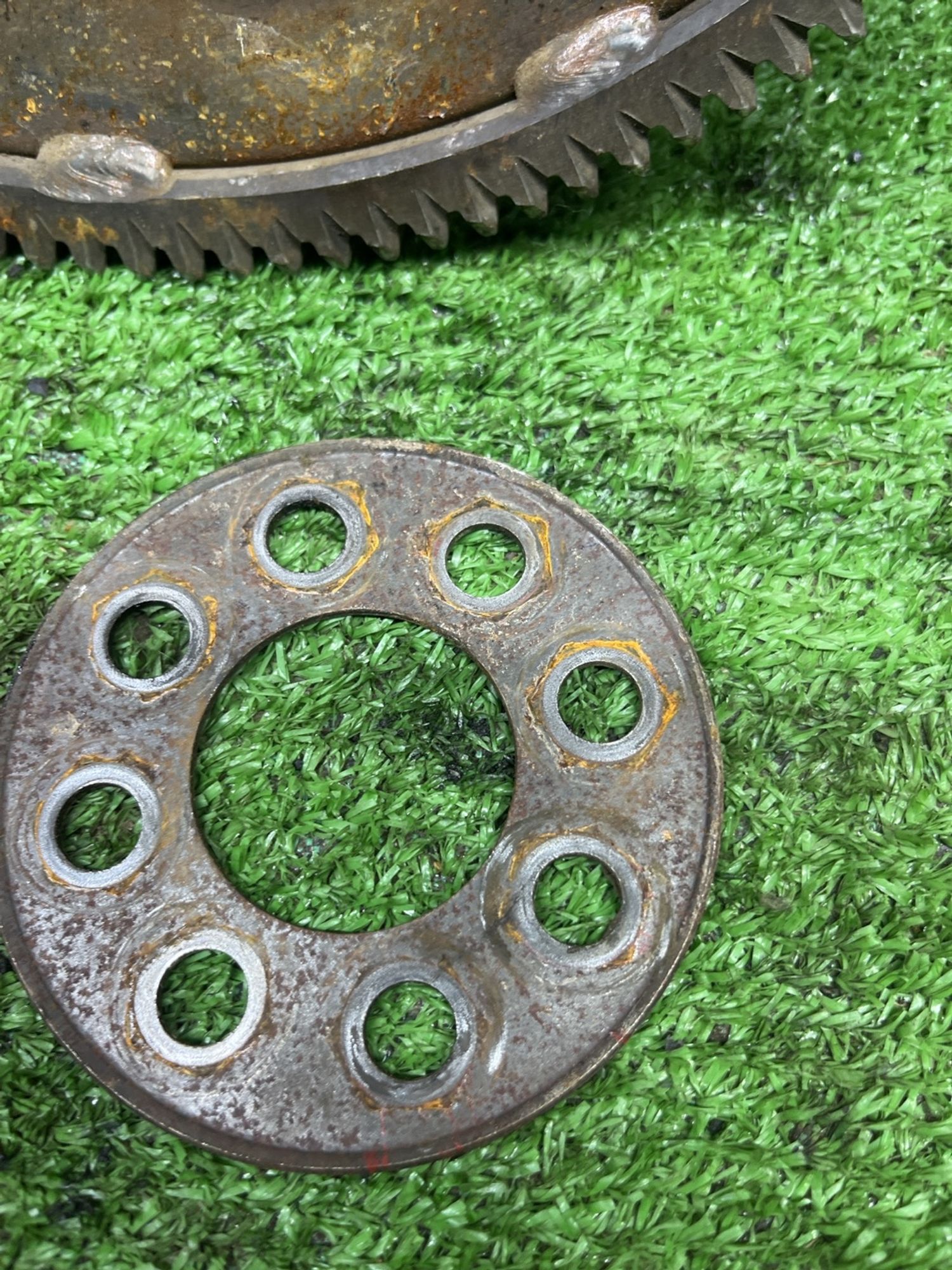 https://ycs.partsauto.market/partsauto-images/thmbs/userImages/cca1856e256b5441544f9aba03b424a6/part/9a32e091-1a49-4157-8c89-a6dbf0968134_1777369624888.jpg