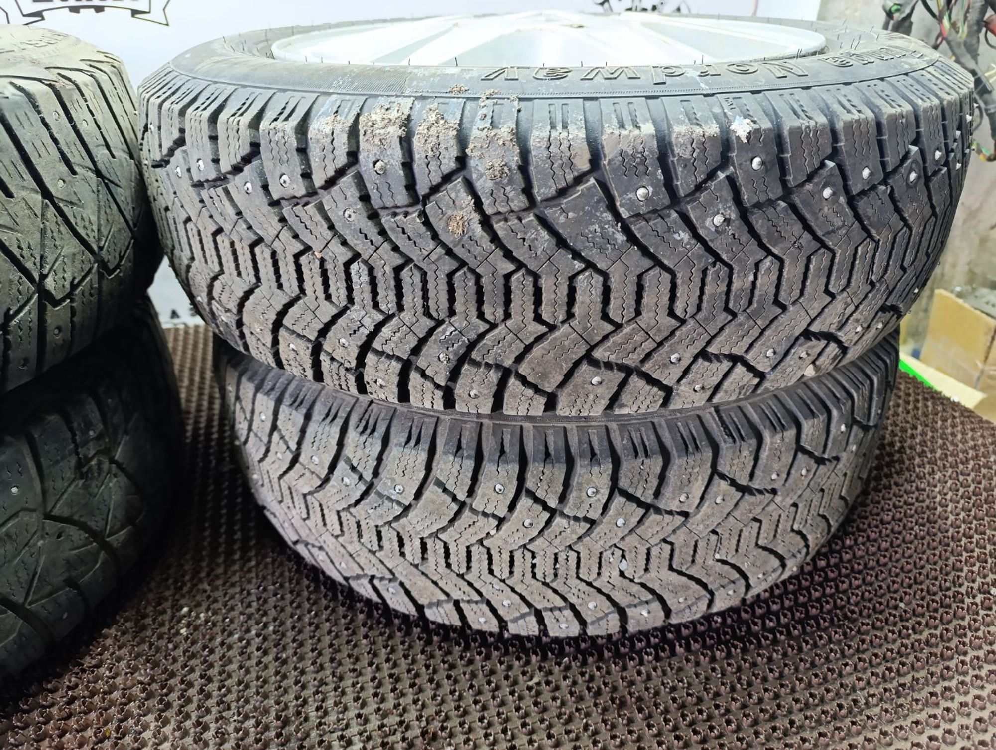 https://ycs.partsauto.market/partsauto-images/thmbs/userImages/cca1856e256b5441544f9aba03b424a6/part/9a374a88-b274-4d68-9108-4e5f8ea46311_1750167219867.jpg