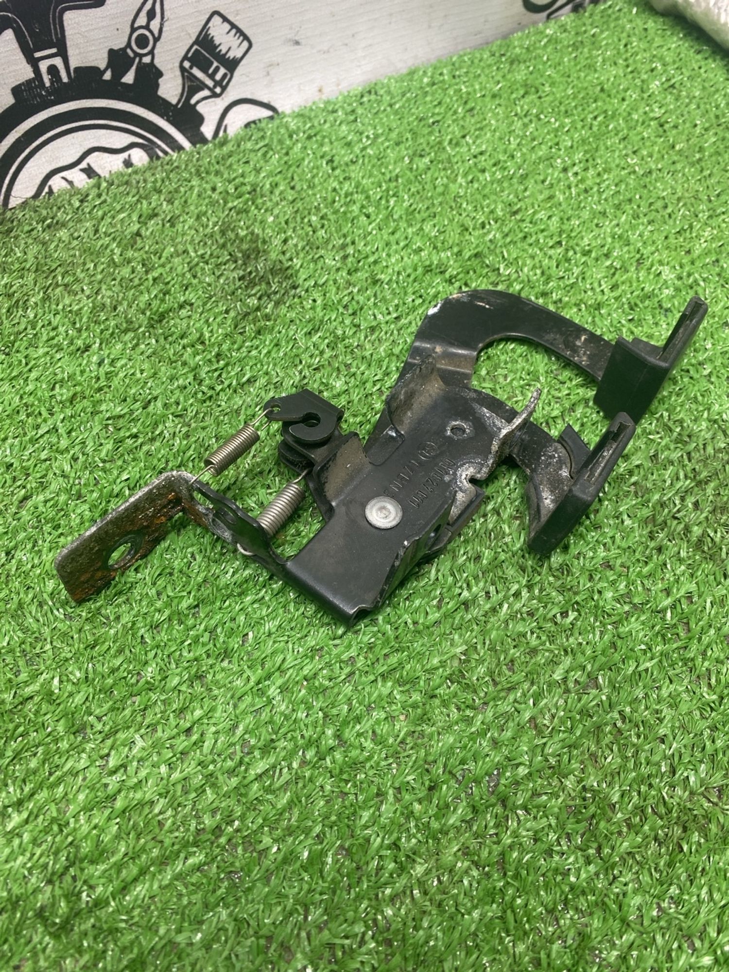 https://ycs.partsauto.market/partsauto-images/thmbs/userImages/cca1856e256b5441544f9aba03b424a6/part/9ac944aa-636f-44d7-a485-501fb8fb9678_1777280912060.jpg