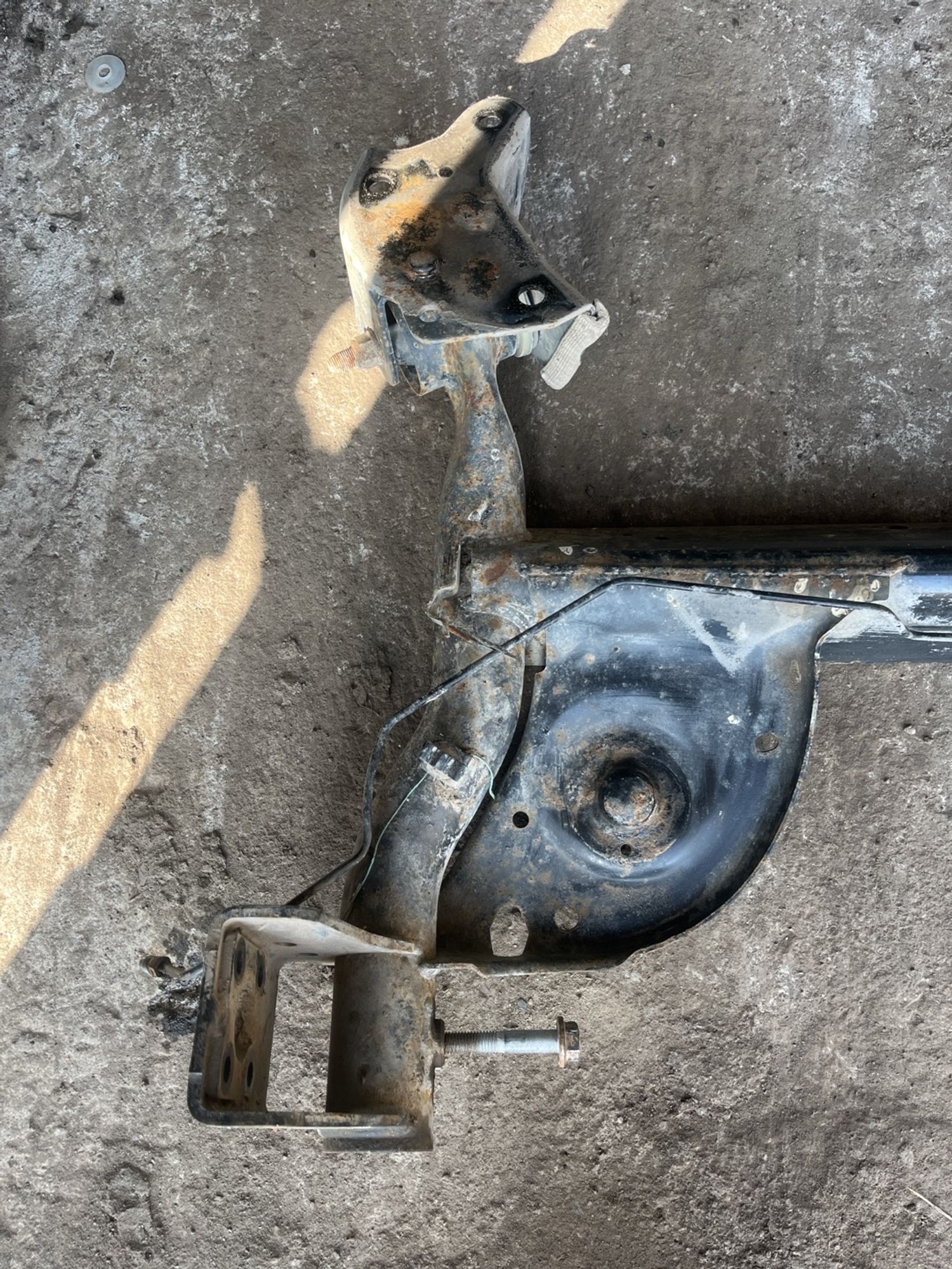 https://ycs.partsauto.market/partsauto-images/thmbs/userImages/cca1856e256b5441544f9aba03b424a6/part/9c38a4bc-8270-4fd7-b34d-ecd9b6b713fa_1774505923763.jpg