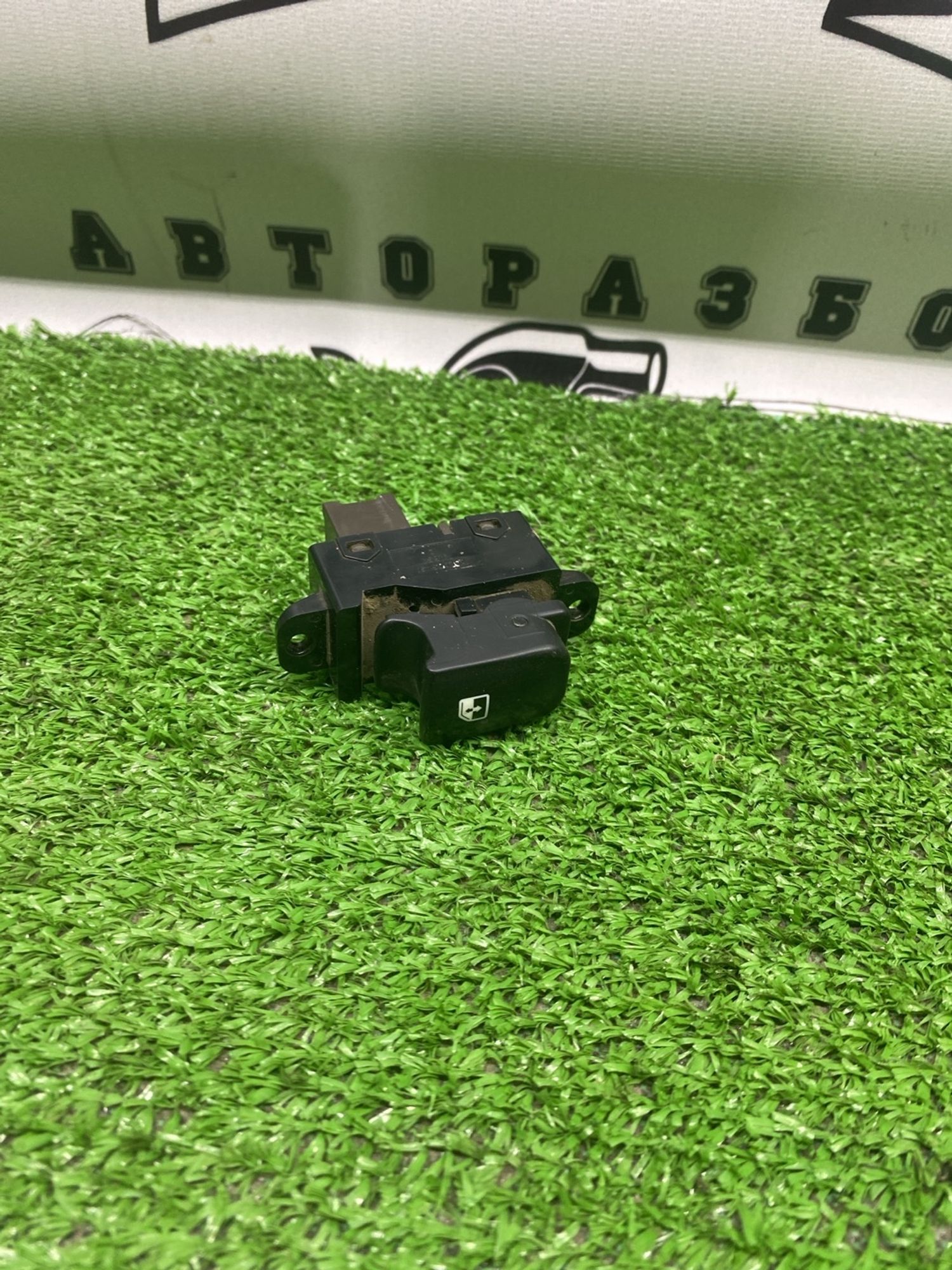 https://ycs.partsauto.market/partsauto-images/thmbs/userImages/cca1856e256b5441544f9aba03b424a6/part/9cd1e9f2-9f0f-401d-8939-55e585a8bcf7_1782555880091.jpg