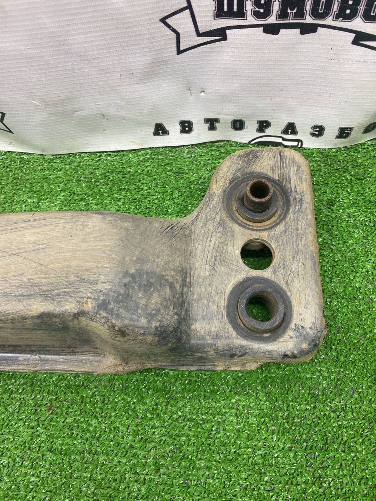 https://ycs.partsauto.market/partsauto-images/thmbs/userImages/cca1856e256b5441544f9aba03b424a6/part/9d165594-f845-4278-8351-0041781644bd_1780902655929.jpg