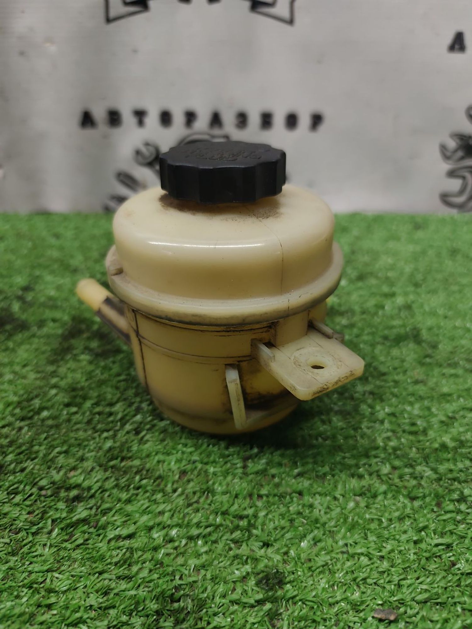https://ycs.partsauto.market/partsauto-images/thmbs/userImages/cca1856e256b5441544f9aba03b424a6/part/9db1c31f-0ced-4b68-8c0f-e14f2fe12f80_1780399326990.jpg
