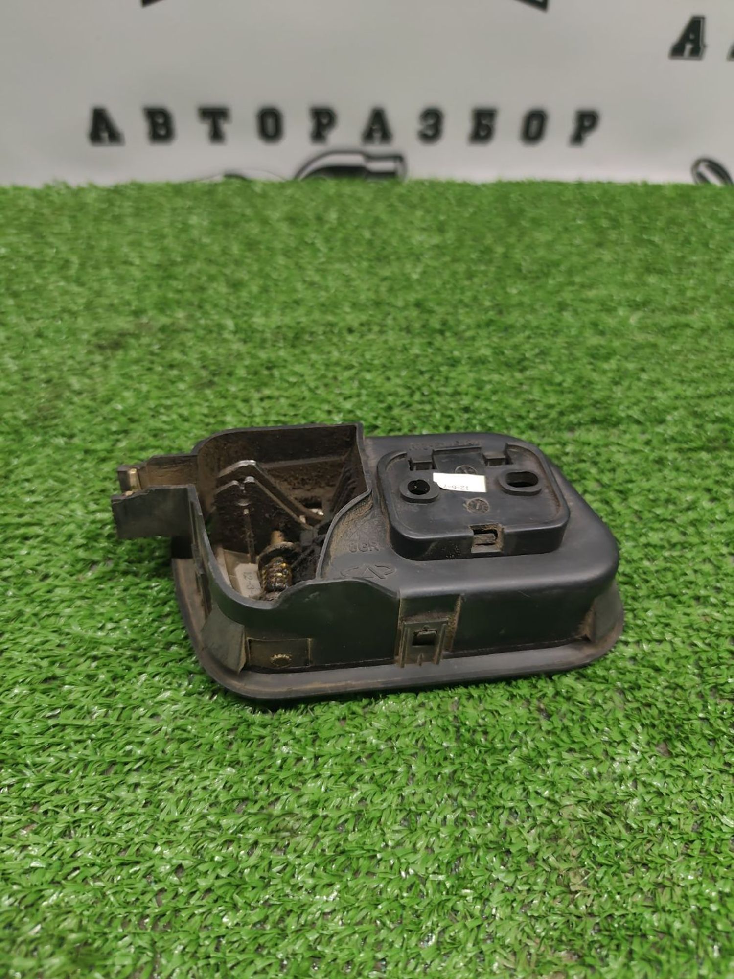 https://ycs.partsauto.market/partsauto-images/thmbs/userImages/cca1856e256b5441544f9aba03b424a6/part/9e5b6a79-7515-41c3-9ac1-a230d0b82a7e_1781011477301.jpg