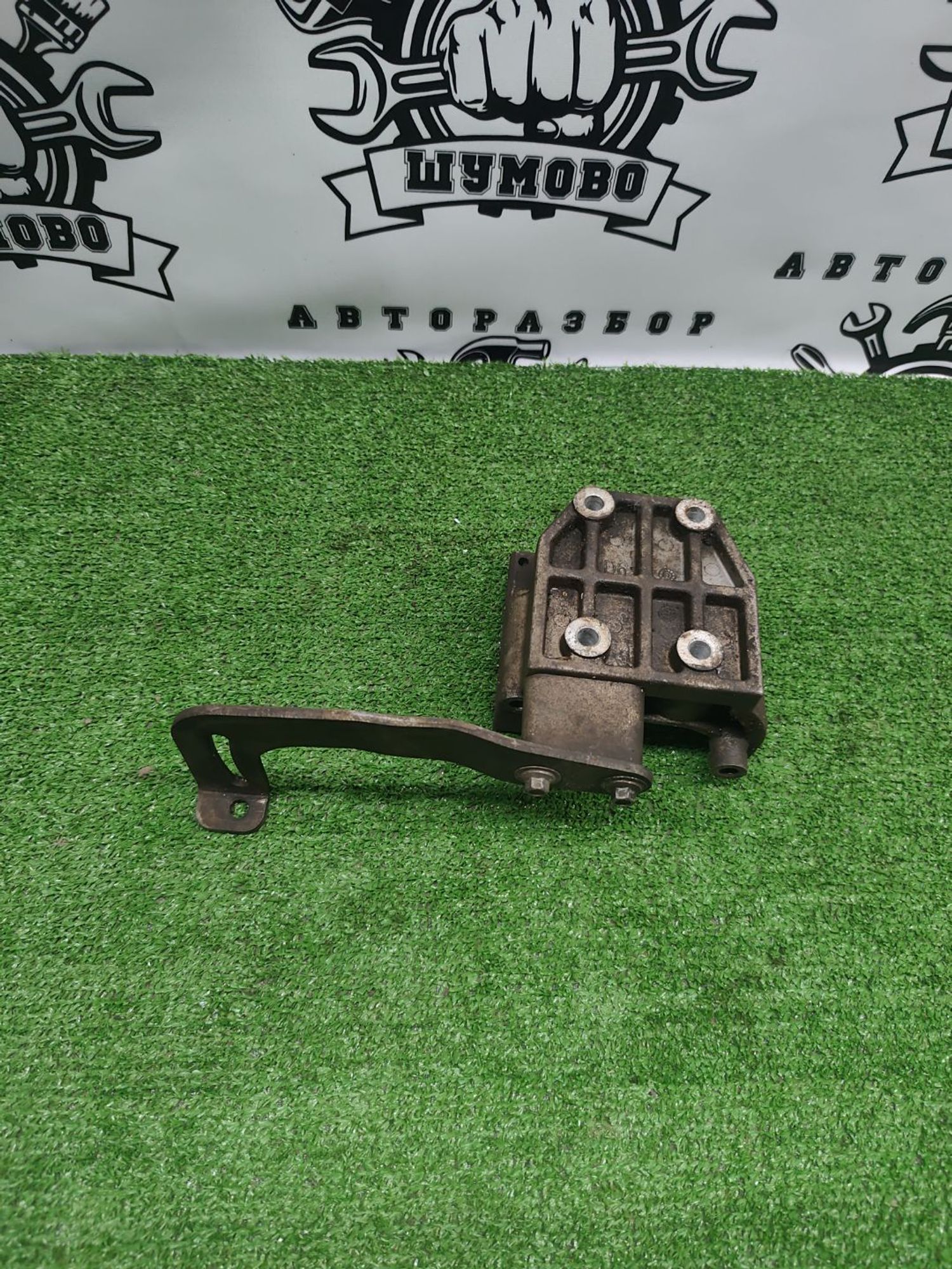 https://ycs.partsauto.market/partsauto-images/thmbs/userImages/cca1856e256b5441544f9aba03b424a6/part/9e945509-b64a-4655-8c92-5eab65e69f4d_1781098854083.jpg