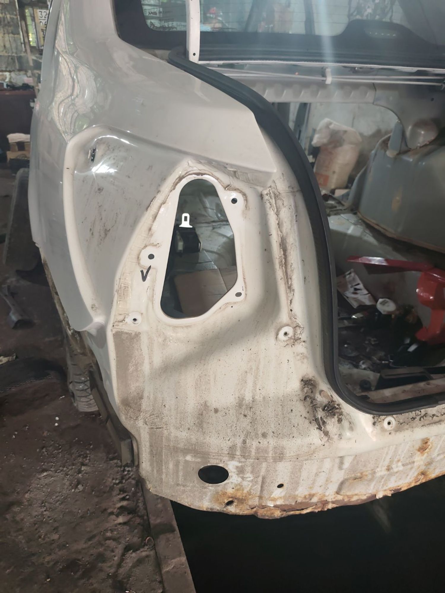 https://ycs.partsauto.market/partsauto-images/thmbs/userImages/cca1856e256b5441544f9aba03b424a6/part/9f2e5952-143e-4185-938c-19ab03f667ab_1783669135411.jpg