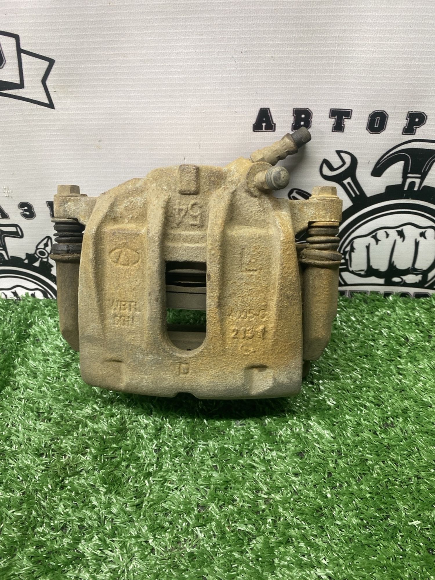 https://ycs.partsauto.market/partsauto-images/thmbs/userImages/cca1856e256b5441544f9aba03b424a6/part/9f36d00b-17bd-4a41-8ad1-6ef41a7a94d3_1780901854046.jpg