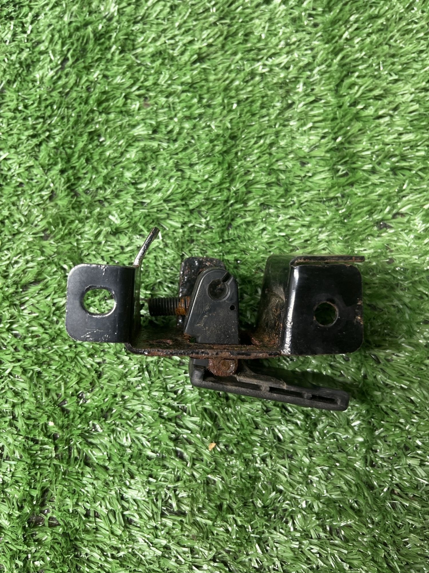 https://ycs.partsauto.market/partsauto-images/thmbs/userImages/cca1856e256b5441544f9aba03b424a6/part/9f763bef-db9a-4c3e-b829-9996256b718e_1781598468253.jpg