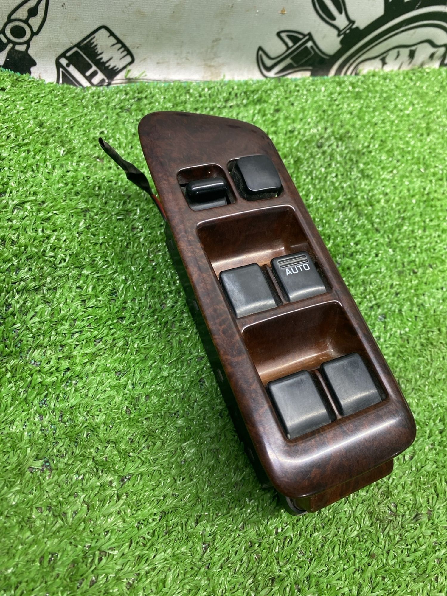 https://ycs.partsauto.market/partsauto-images/thmbs/userImages/cca1856e256b5441544f9aba03b424a6/part/a09275c7-6d64-415a-a9bf-60910bcd8861_1789369027000.jpg