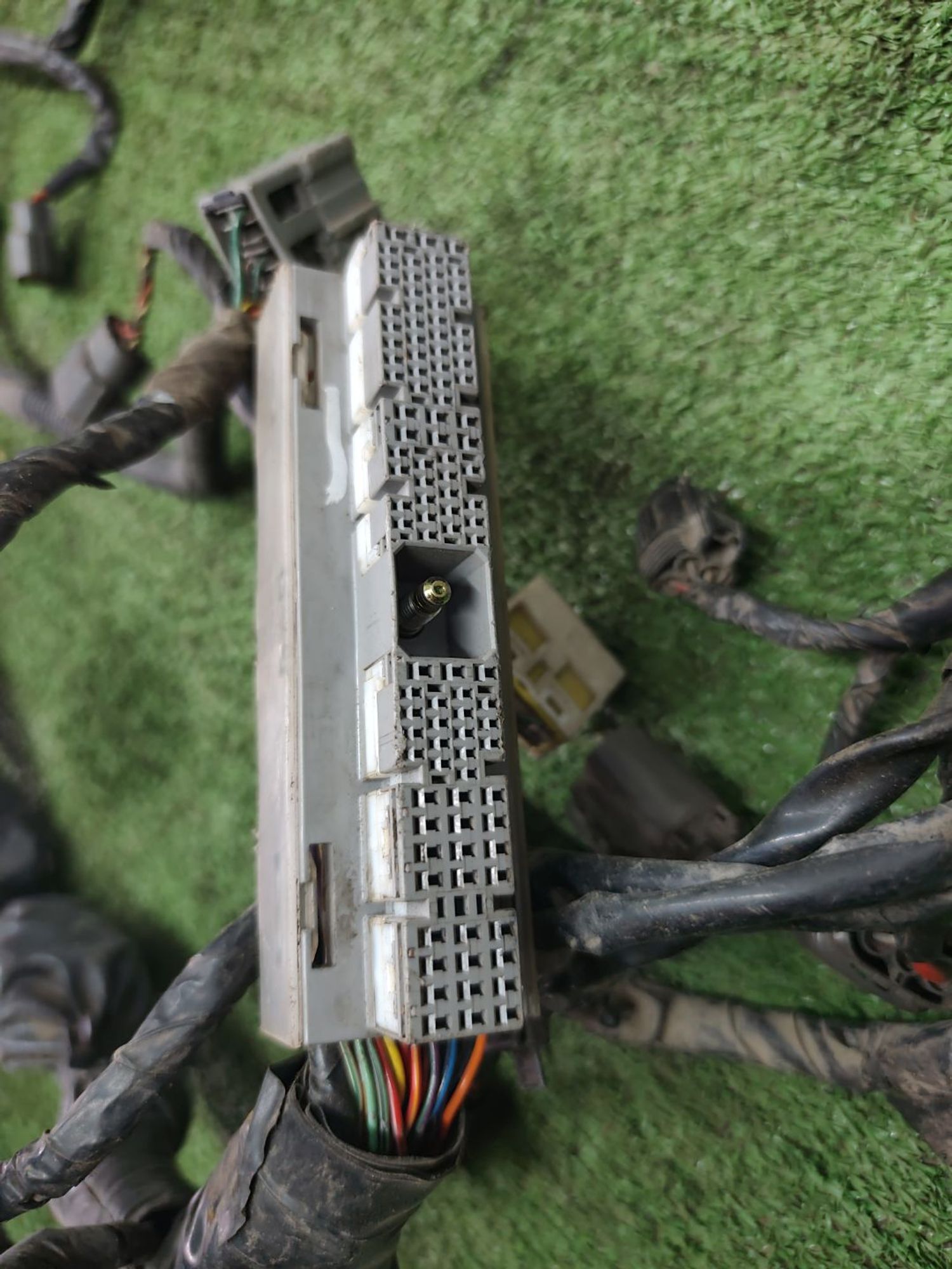 https://ycs.partsauto.market/partsauto-images/thmbs/userImages/cca1856e256b5441544f9aba03b424a6/part/a27a718c-a6fa-4251-9bb6-6e73c11feba8_1780114604178.jpg