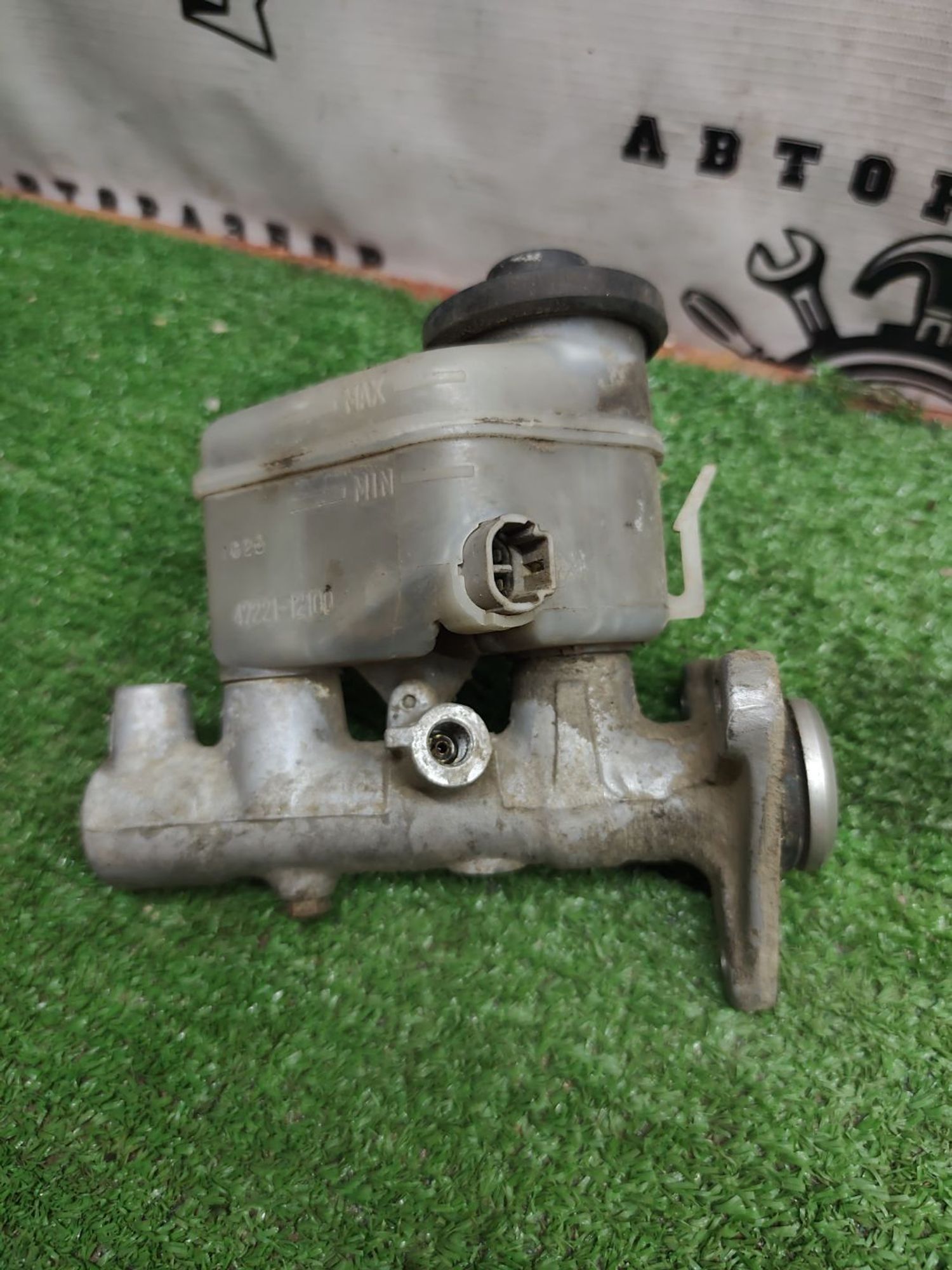 https://ycs.partsauto.market/partsauto-images/thmbs/userImages/cca1856e256b5441544f9aba03b424a6/part/a27a87c4-85c2-4604-9340-57197aeab4e6_1779865130201.jpg