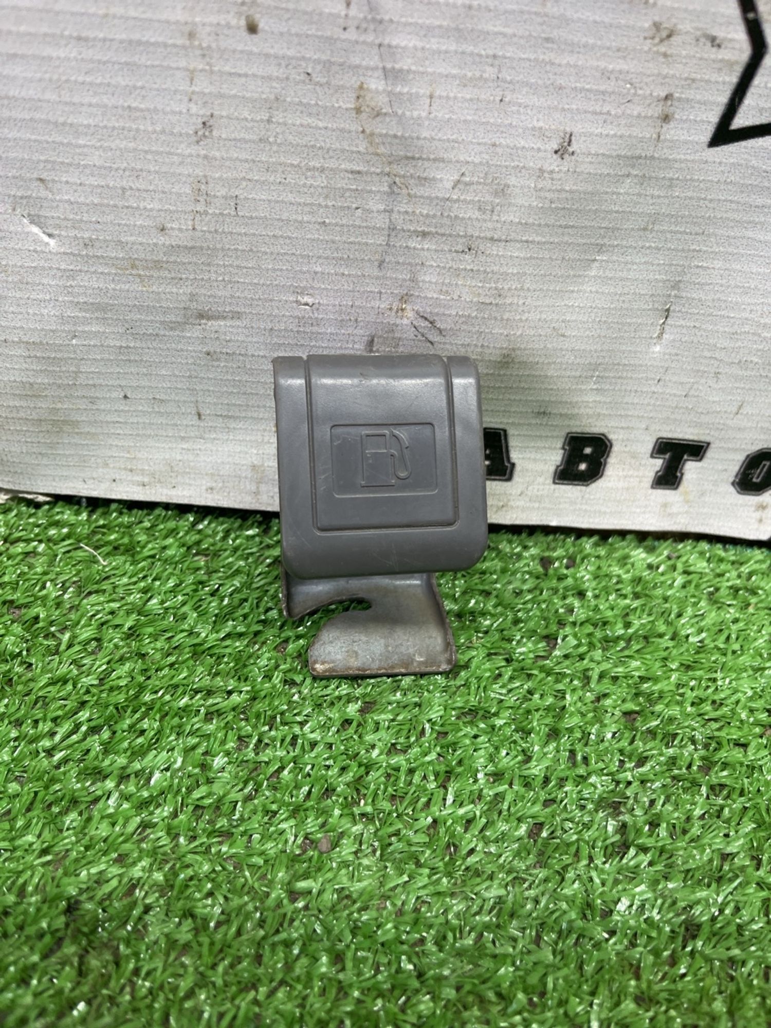 https://ycs.partsauto.market/partsauto-images/thmbs/userImages/cca1856e256b5441544f9aba03b424a6/part/a388dc7b-0e7d-4312-8390-6daaa677976c_1775648606735.jpg