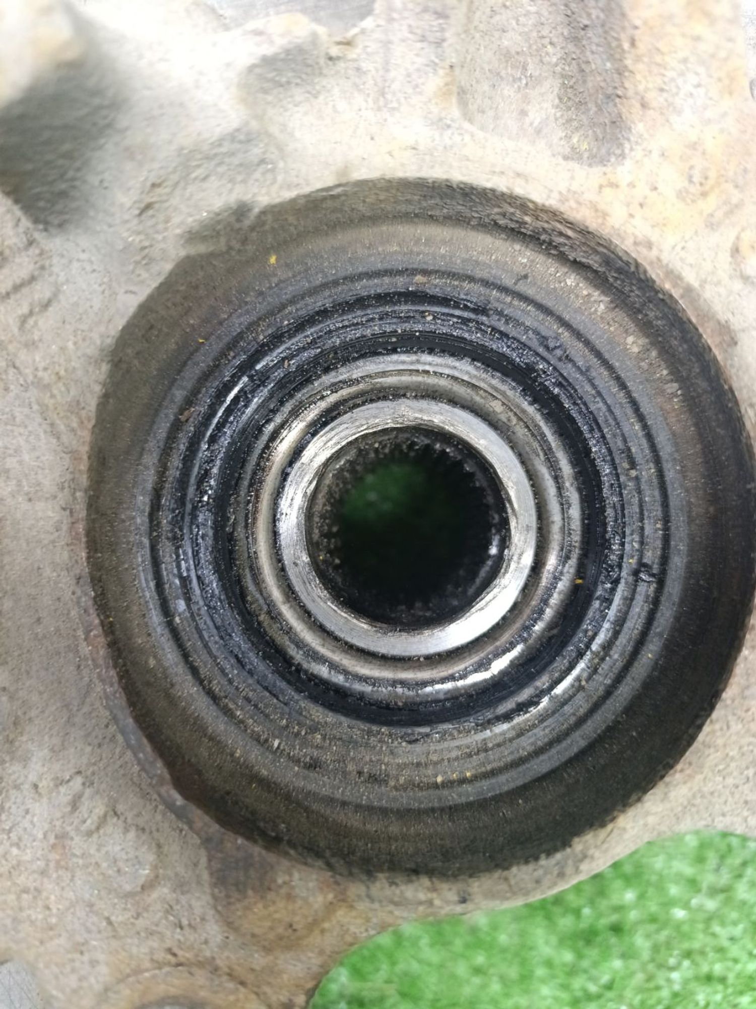 https://ycs.partsauto.market/partsauto-images/thmbs/userImages/cca1856e256b5441544f9aba03b424a6/part/a3b87060-baf2-45c3-941a-99d58e7ca2df_1789383690235.jpg