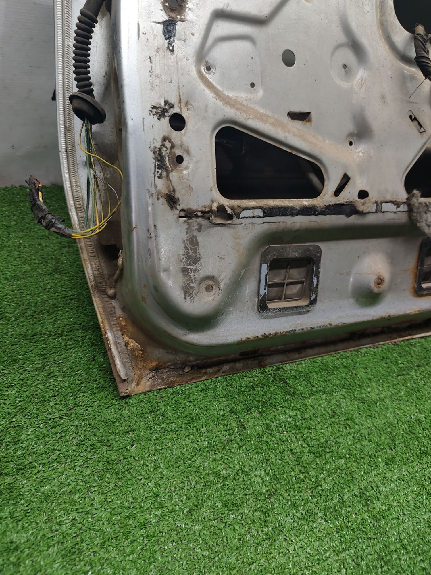 https://ycs.partsauto.market/partsauto-images/thmbs/userImages/cca1856e256b5441544f9aba03b424a6/part/a4faade7-3787-4f1e-8c1a-b46b4850e724_1780741627715.jpg