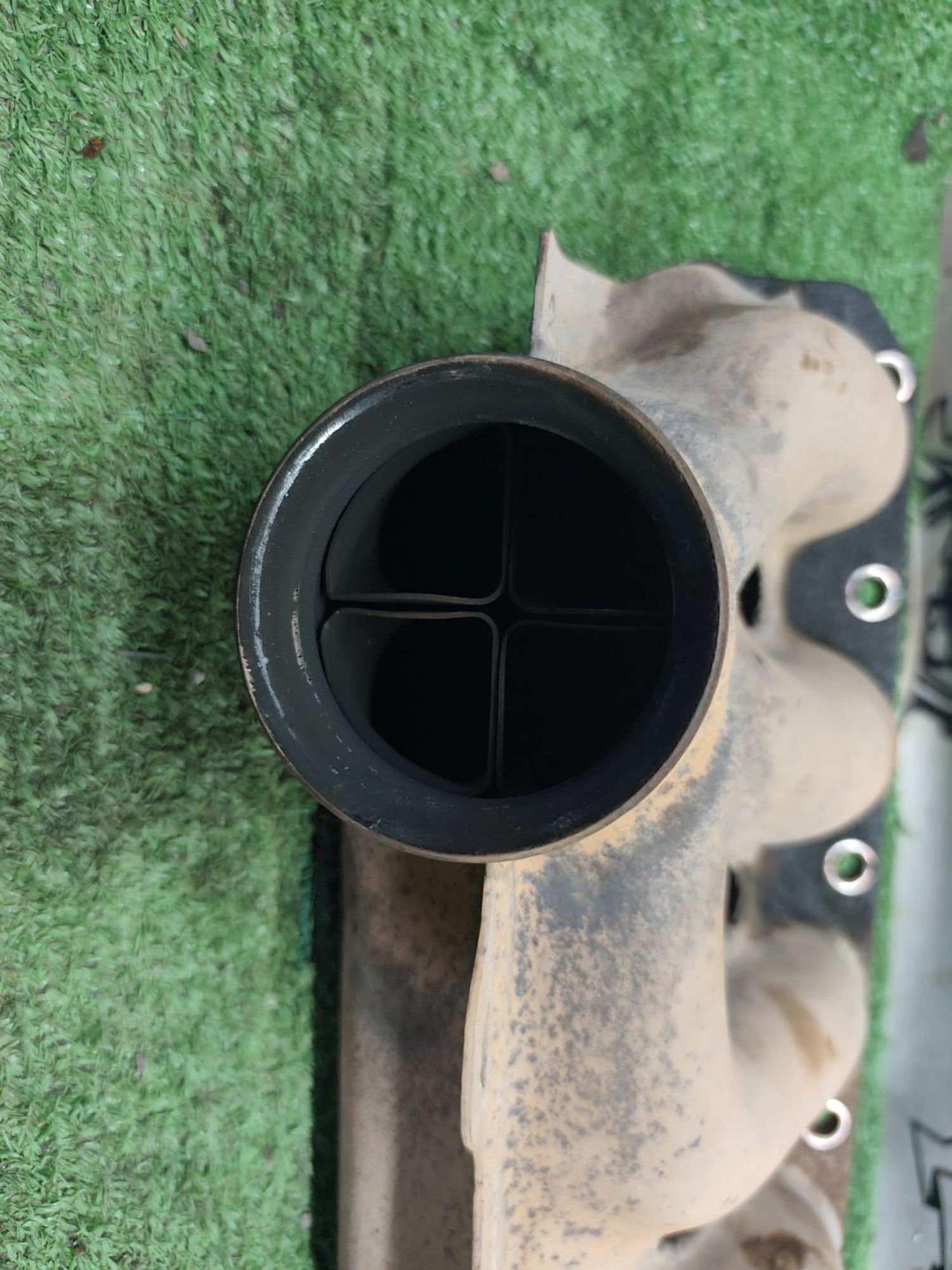 https://ycs.partsauto.market/partsauto-images/thmbs/userImages/cca1856e256b5441544f9aba03b424a6/part/a54b78e0-6041-443f-bbc6-7e88fd718677_1777803412824.jpg
