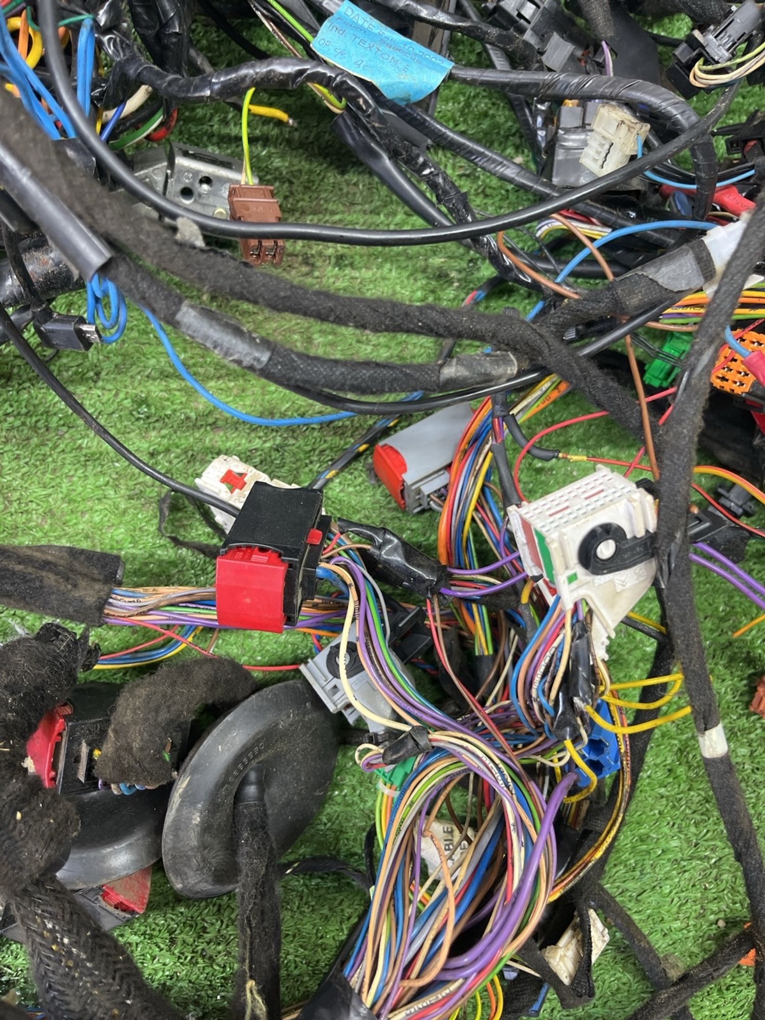 https://ycs.partsauto.market/partsauto-images/thmbs/userImages/cca1856e256b5441544f9aba03b424a6/part/a61f0683-e25b-4656-883a-ea82e9a5df9b_1778047979956.jpg