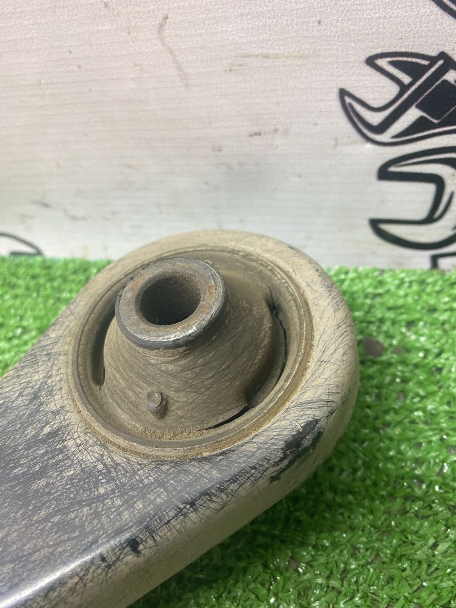 https://ycs.partsauto.market/partsauto-images/thmbs/userImages/cca1856e256b5441544f9aba03b424a6/part/a7e6d769-fd90-402b-90d5-9fea477b5552_1779432627479.jpg