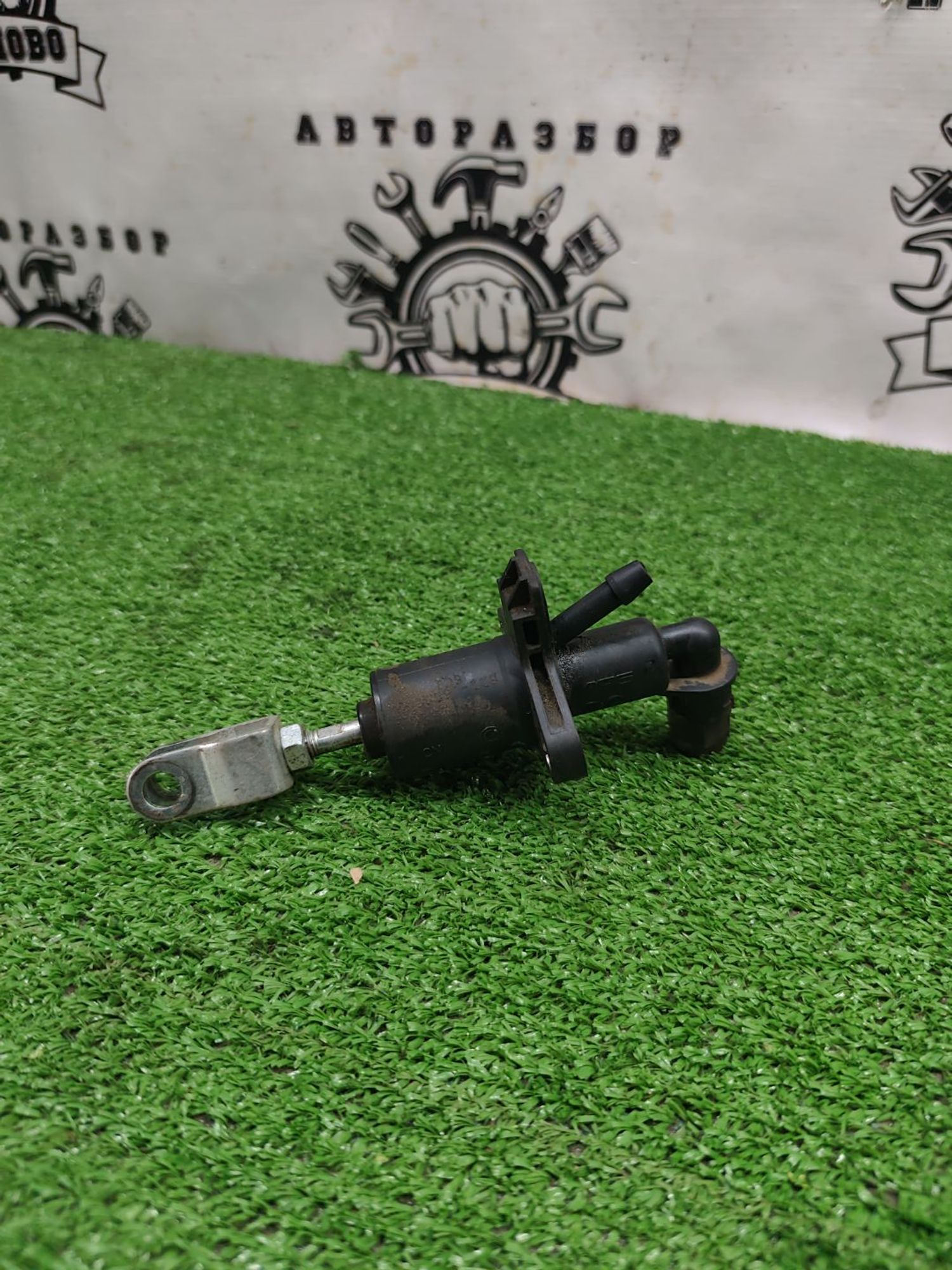 https://ycs.partsauto.market/partsauto-images/thmbs/userImages/cca1856e256b5441544f9aba03b424a6/part/a863b34d-8a6f-46d3-8b63-7f12098aa7c0_1781006996565.jpg