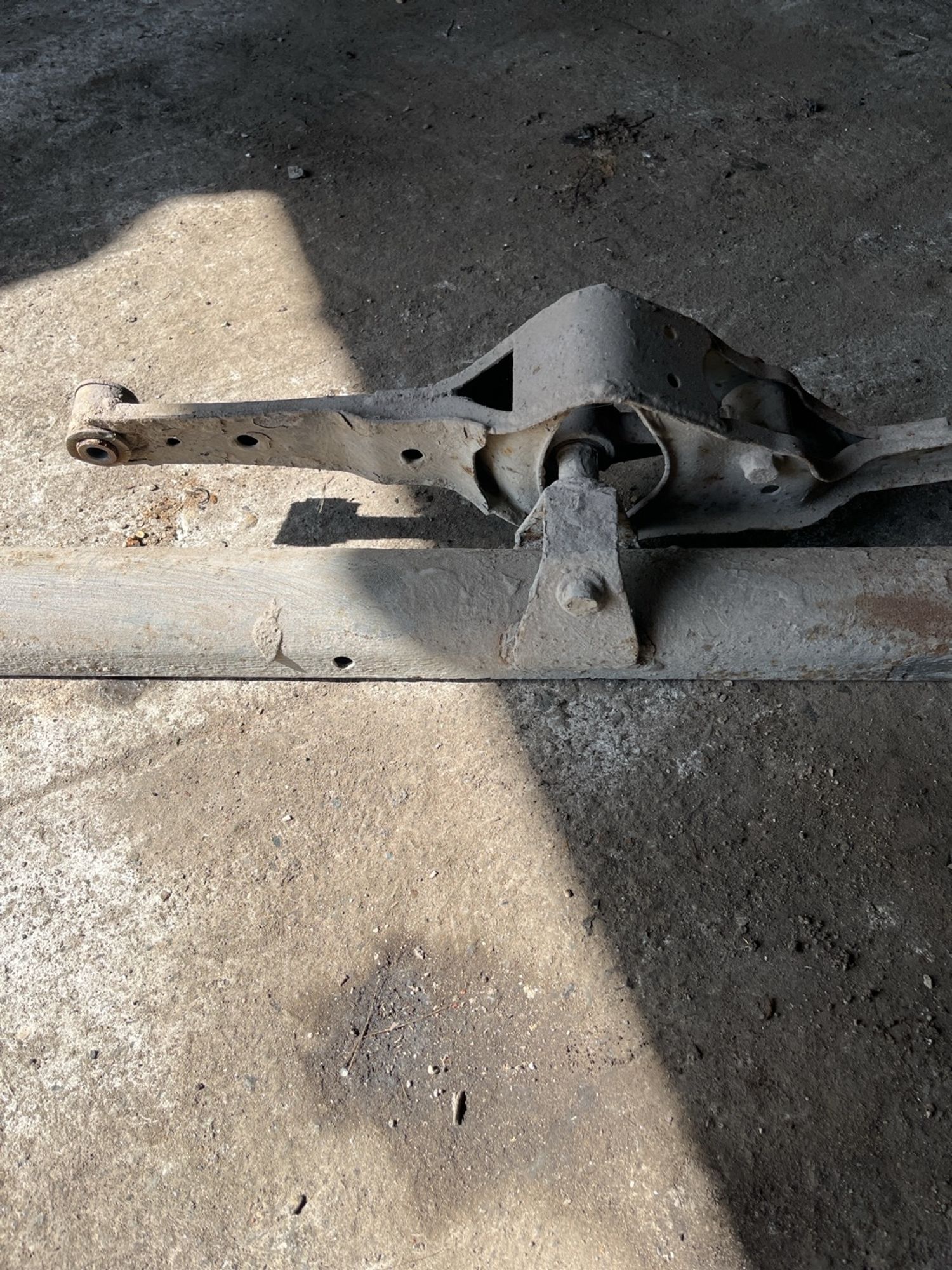 https://ycs.partsauto.market/partsauto-images/thmbs/userImages/cca1856e256b5441544f9aba03b424a6/part/a914d52b-9d26-41a1-a44c-ff11f5654128_1778736898821.jpg