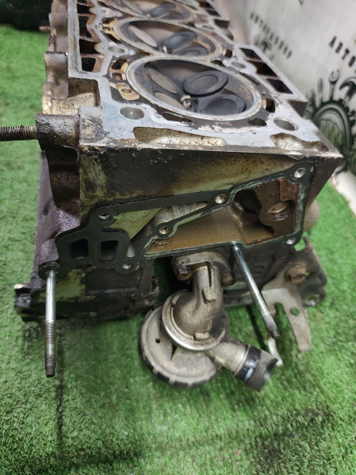 https://ycs.partsauto.market/partsauto-images/thmbs/userImages/cca1856e256b5441544f9aba03b424a6/part/a94de1b3-90a7-4d94-9663-c8ca3e4621be_1777810776454.jpg