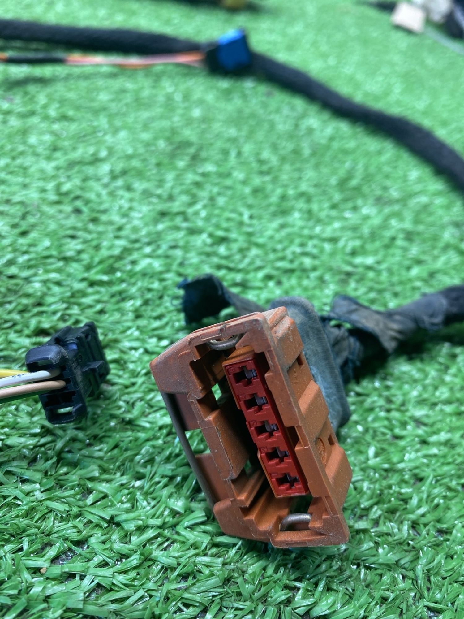 https://ycs.partsauto.market/partsauto-images/thmbs/userImages/cca1856e256b5441544f9aba03b424a6/part/a97ace36-4ede-46da-8104-8503f8c6132e_1777458154495.jpg