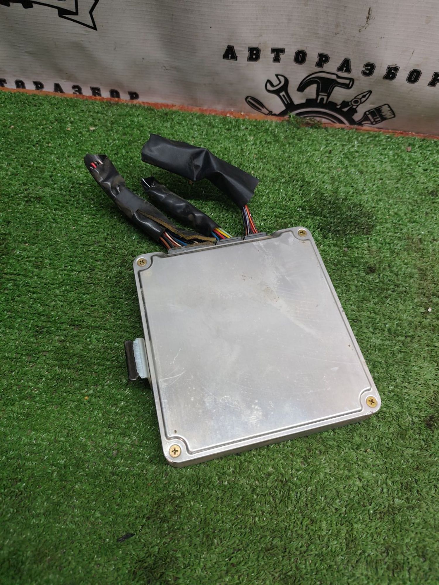 https://ycs.partsauto.market/partsauto-images/thmbs/userImages/cca1856e256b5441544f9aba03b424a6/part/a9aa3ece-d5fe-4718-9a91-9cca995ac4ec_1779864552363.jpg