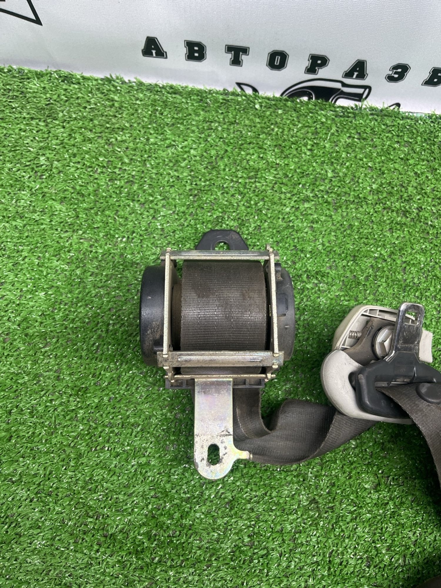 https://ycs.partsauto.market/partsauto-images/thmbs/userImages/cca1856e256b5441544f9aba03b424a6/part/aa86fba1-e341-4484-895a-30827066e32b_1781087926900.jpg