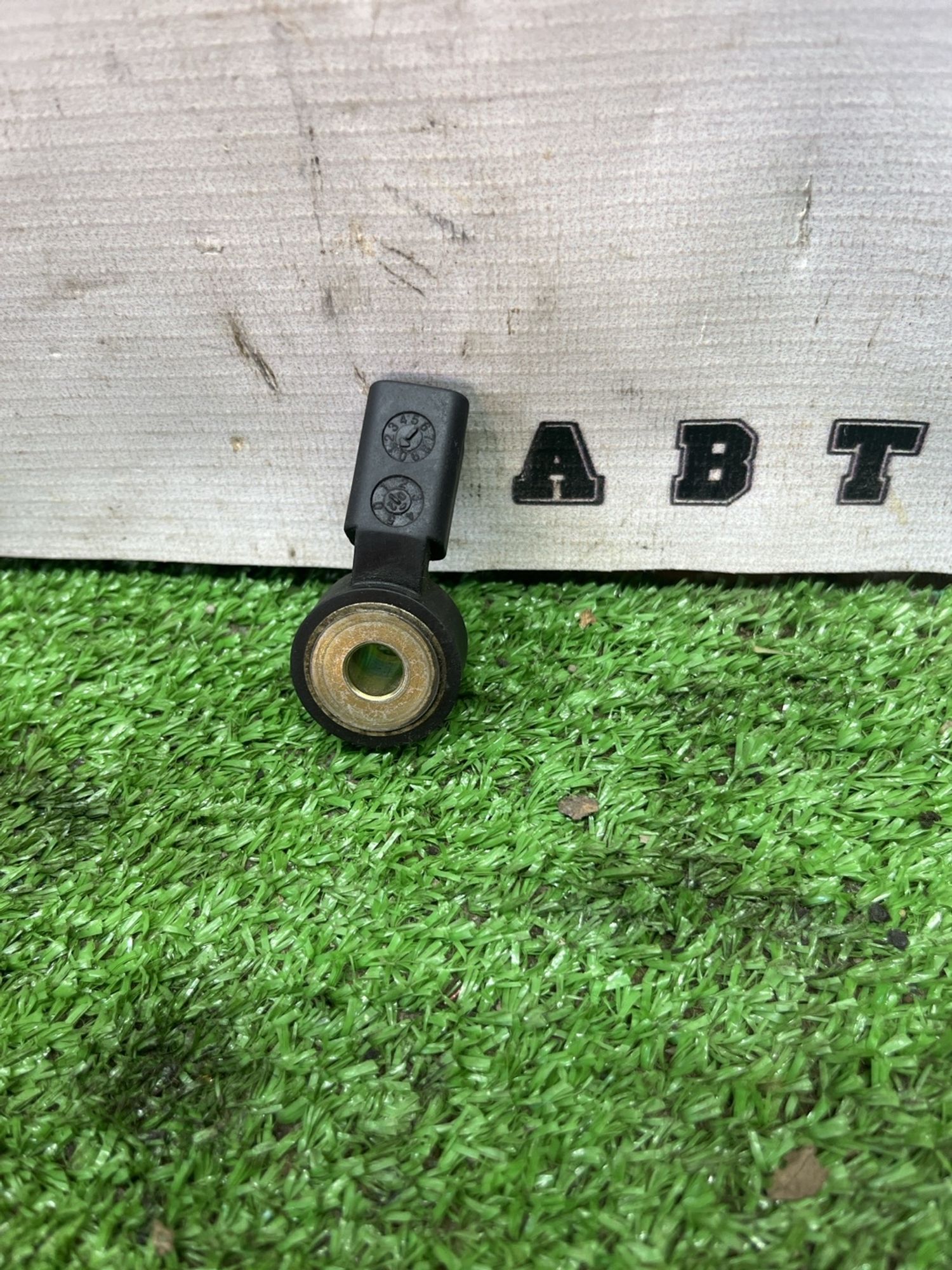 https://ycs.partsauto.market/partsauto-images/thmbs/userImages/cca1856e256b5441544f9aba03b424a6/part/aaca1d81-2239-4a9f-8600-83fcc12b02f3_1778053017138.jpg