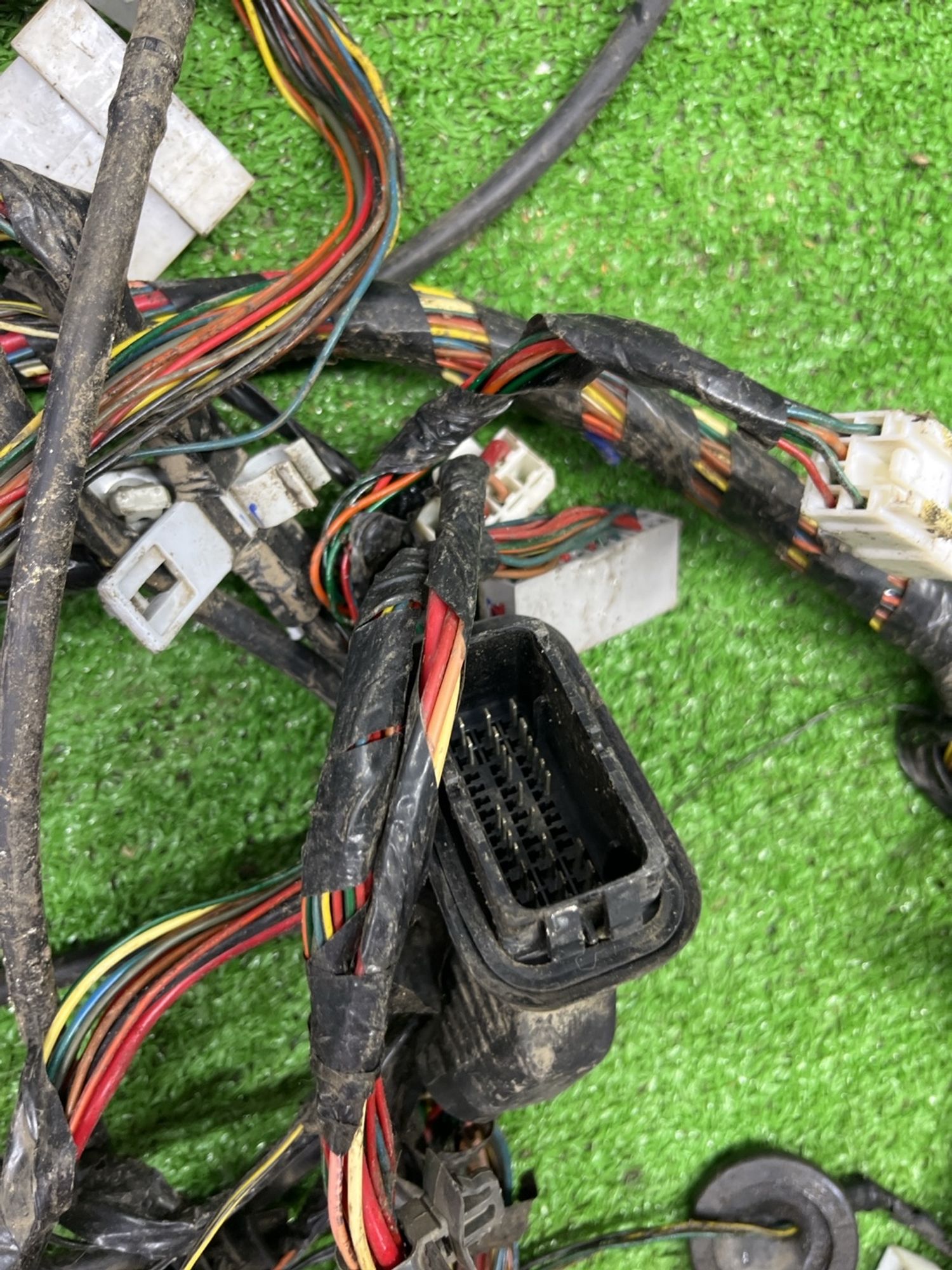 https://ycs.partsauto.market/partsauto-images/thmbs/userImages/cca1856e256b5441544f9aba03b424a6/part/aaf9b6ad-b9f3-4146-abe7-16043e1b1f8d_1783676650875.jpg